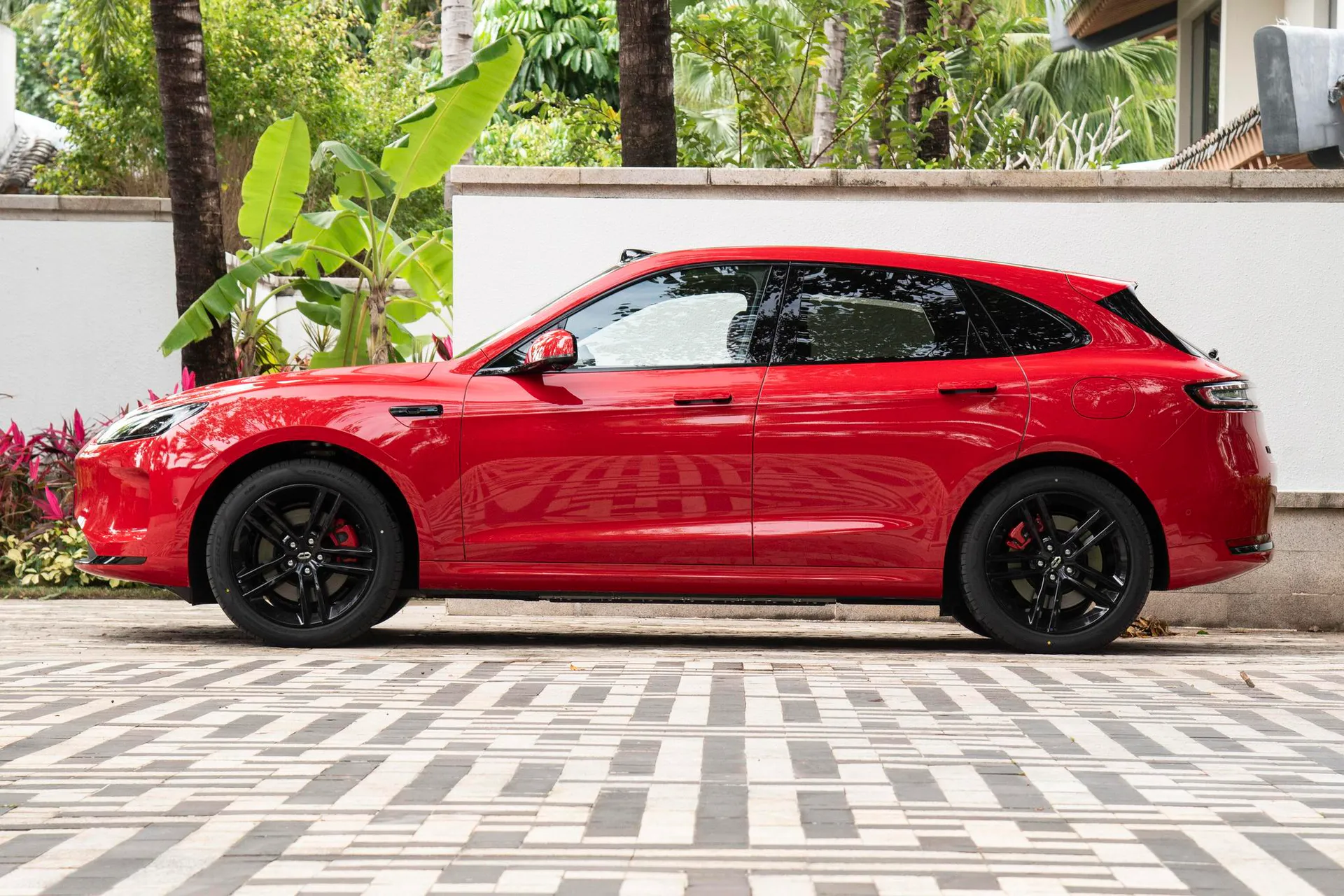  M5 Range Extender Ultra AWD