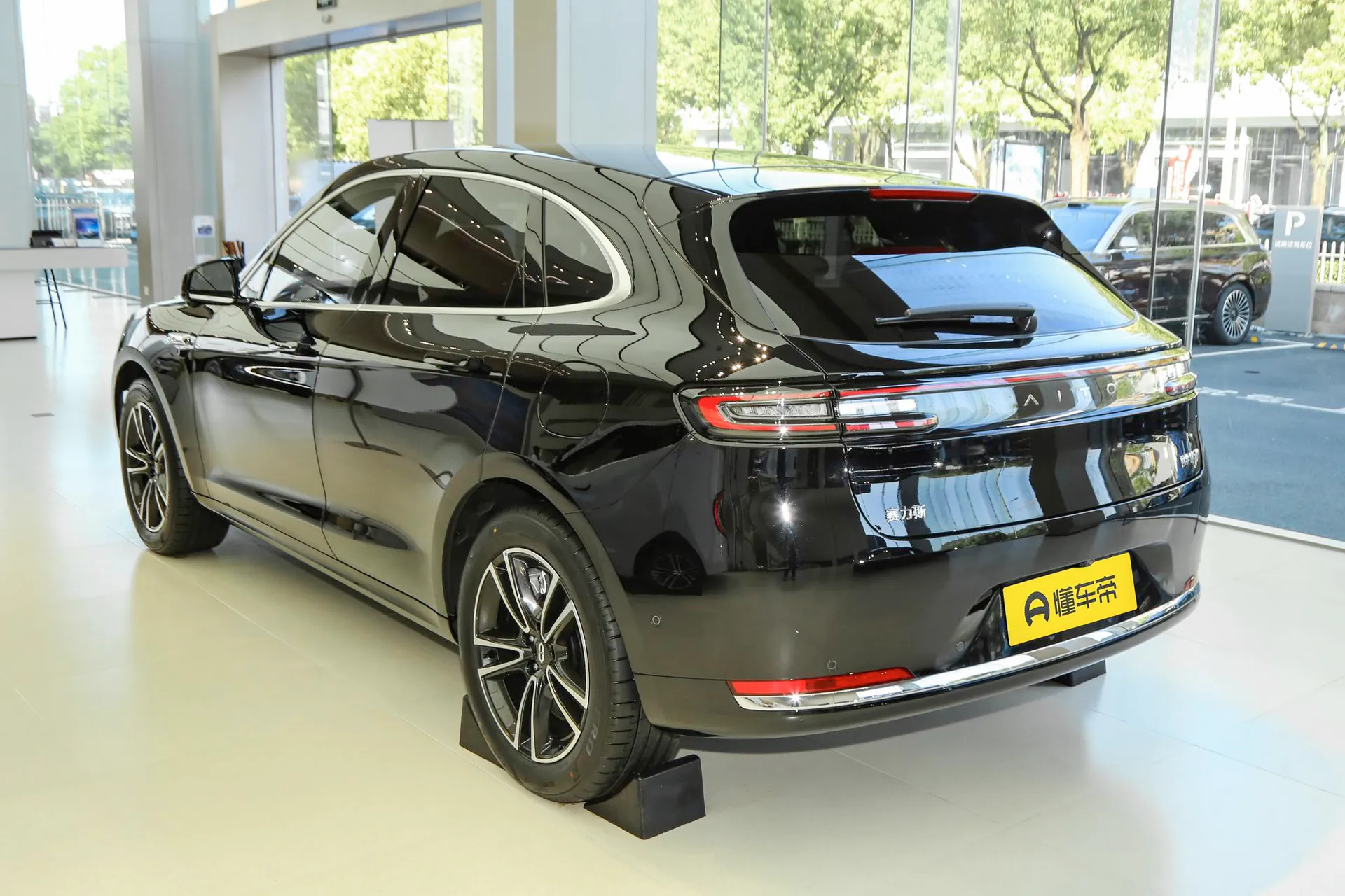  M5 Pure EV Ultra RWD