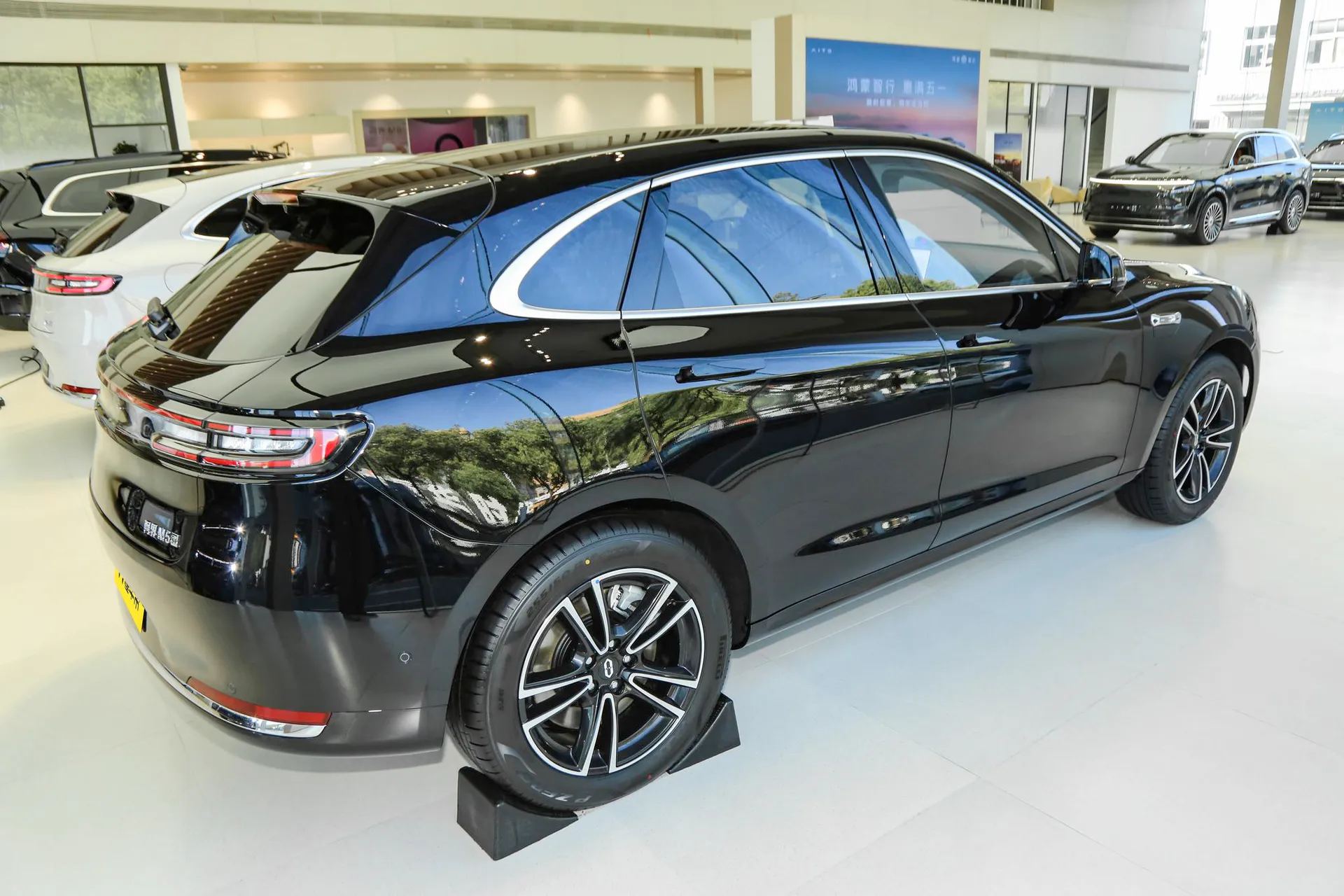 M5 Pure EV Ultra RWD