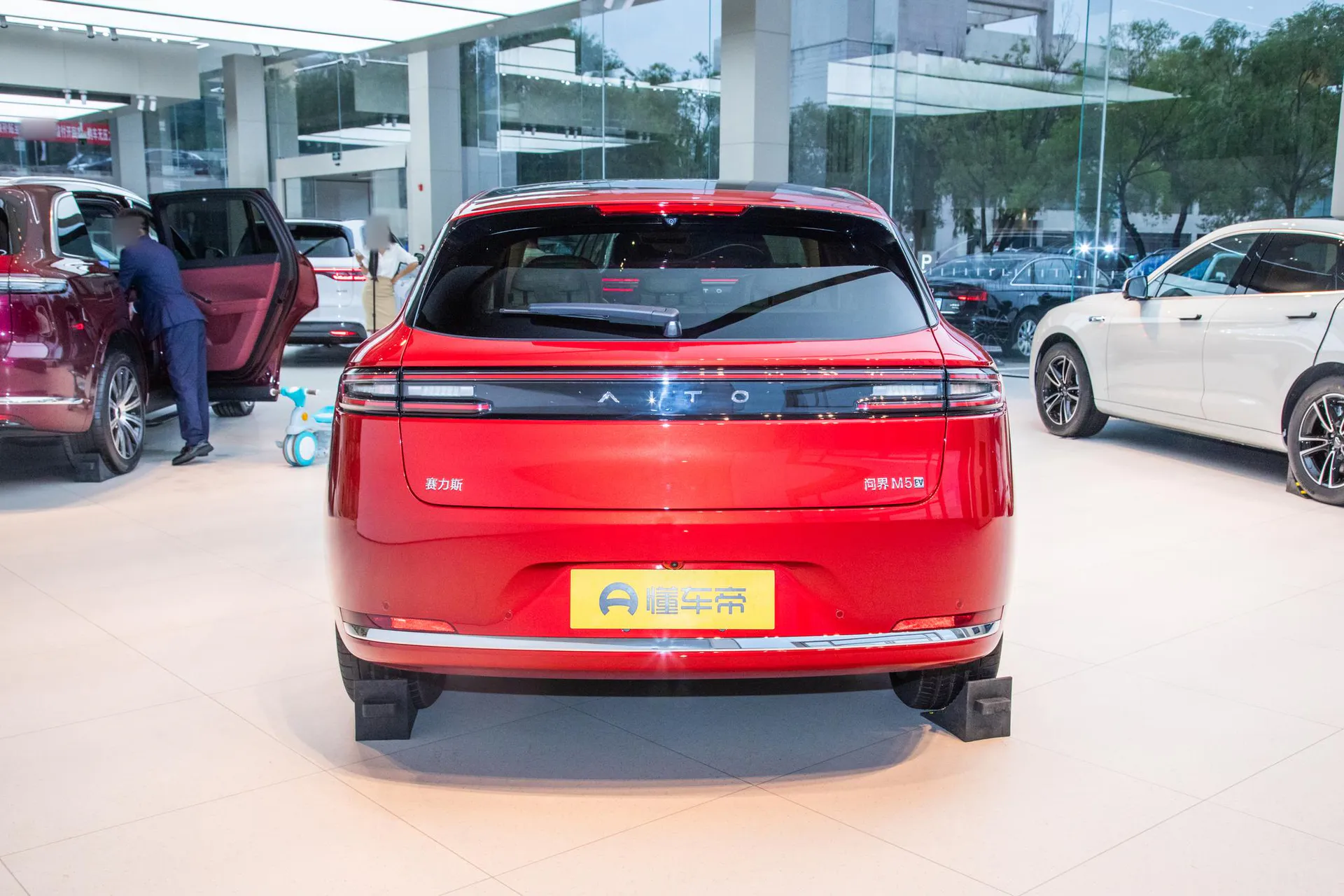  M5 Pure EV Ultra RWD