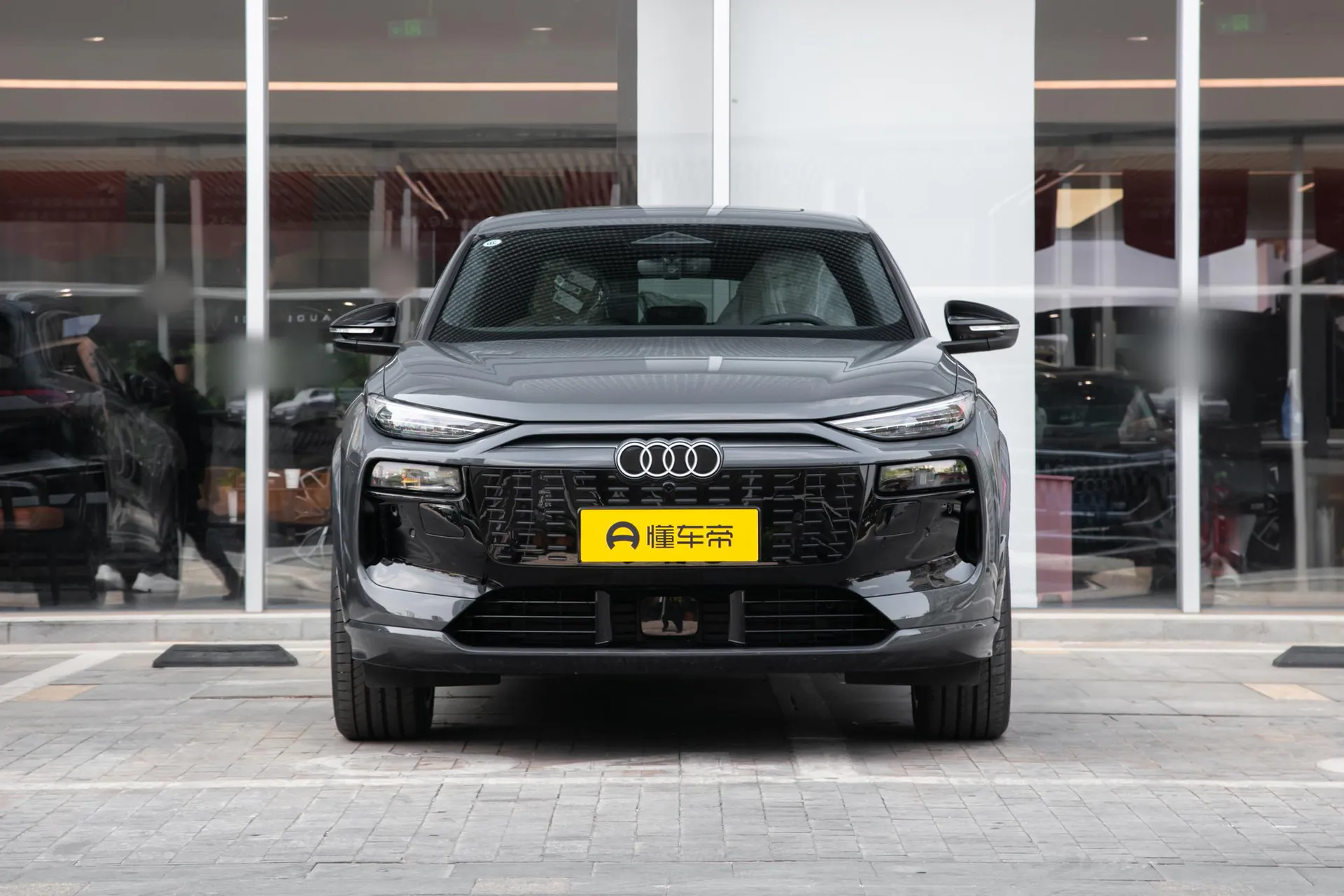 Q6L Sportback e-tron Long Range