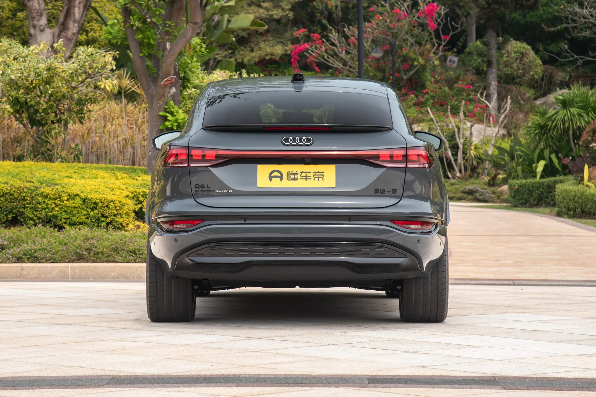 Q6L Sportback e-tron quattro Qiankun ADS
