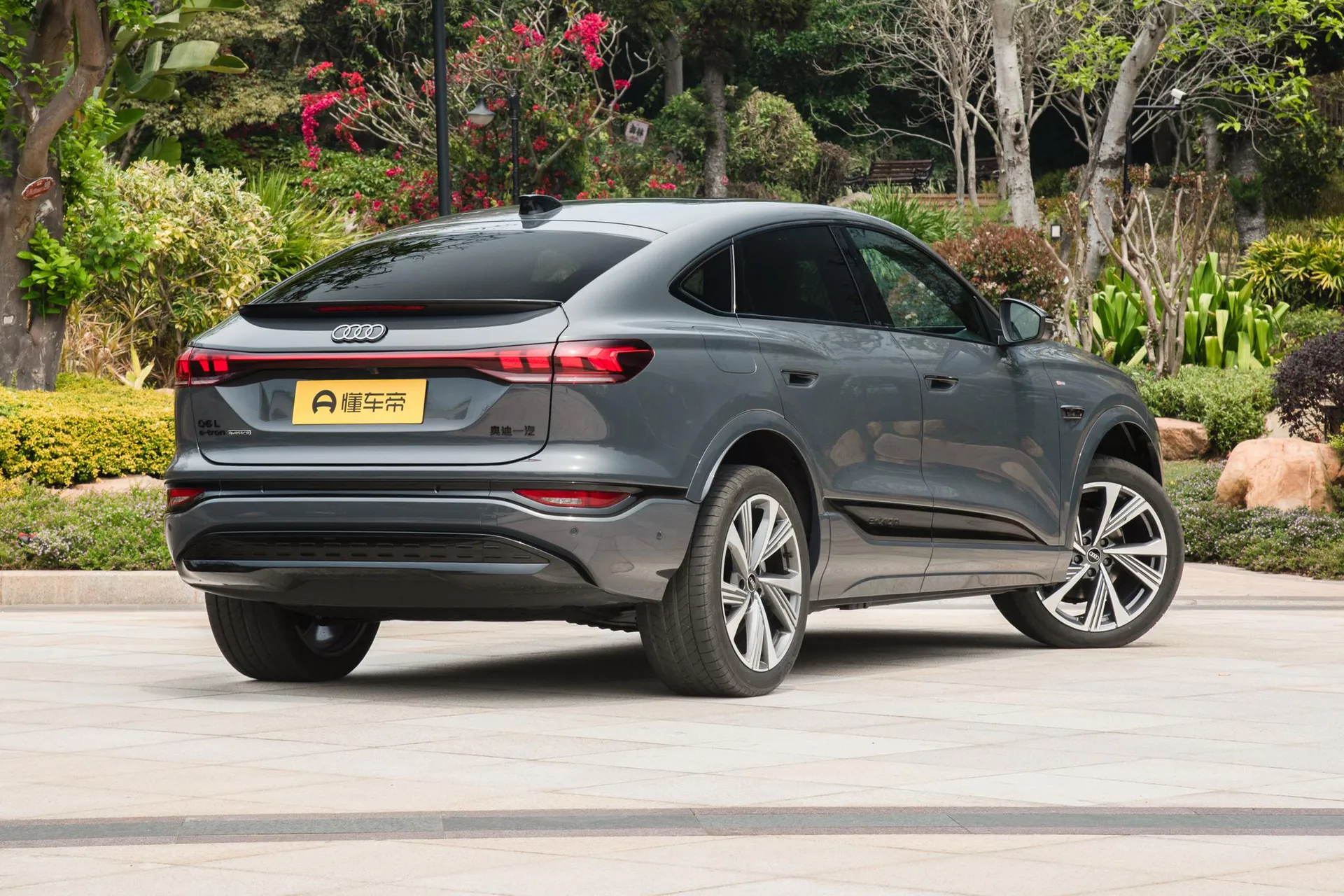  Q6L Sportback e-tron quattro Qiankun ADS