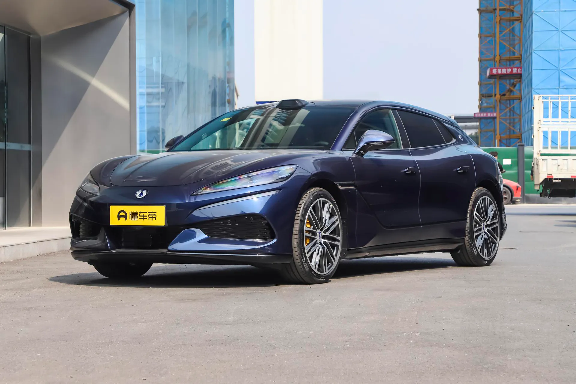  Z9GT Flash Charge Flagship