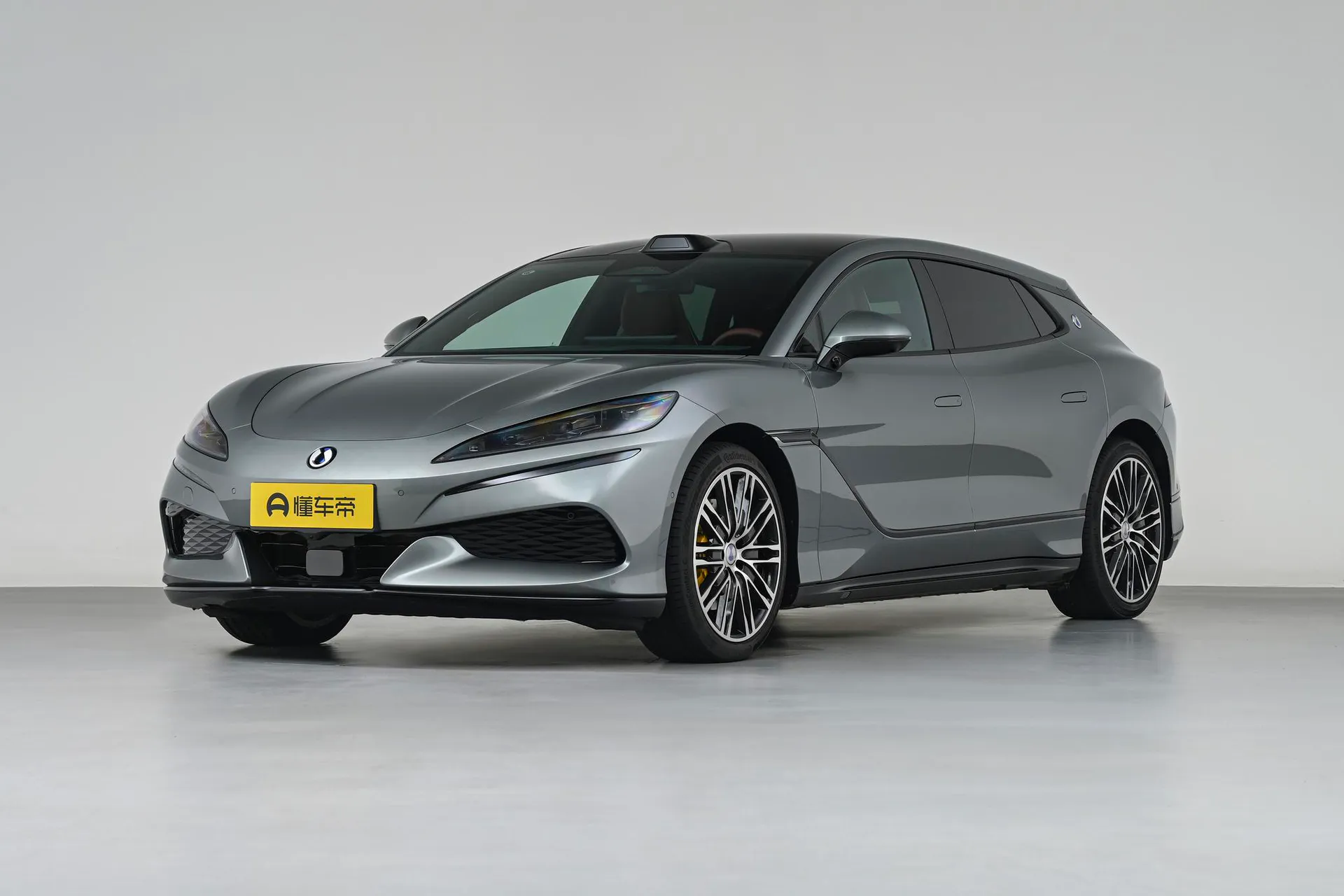  Z9GT Flash Charge Flagship