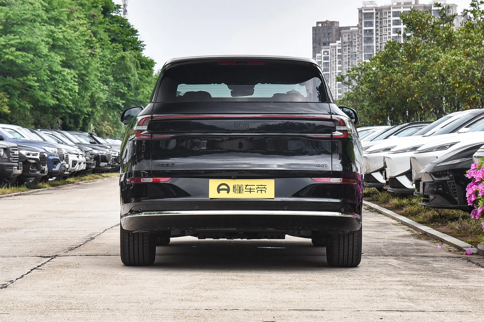  Q07 215 Premium