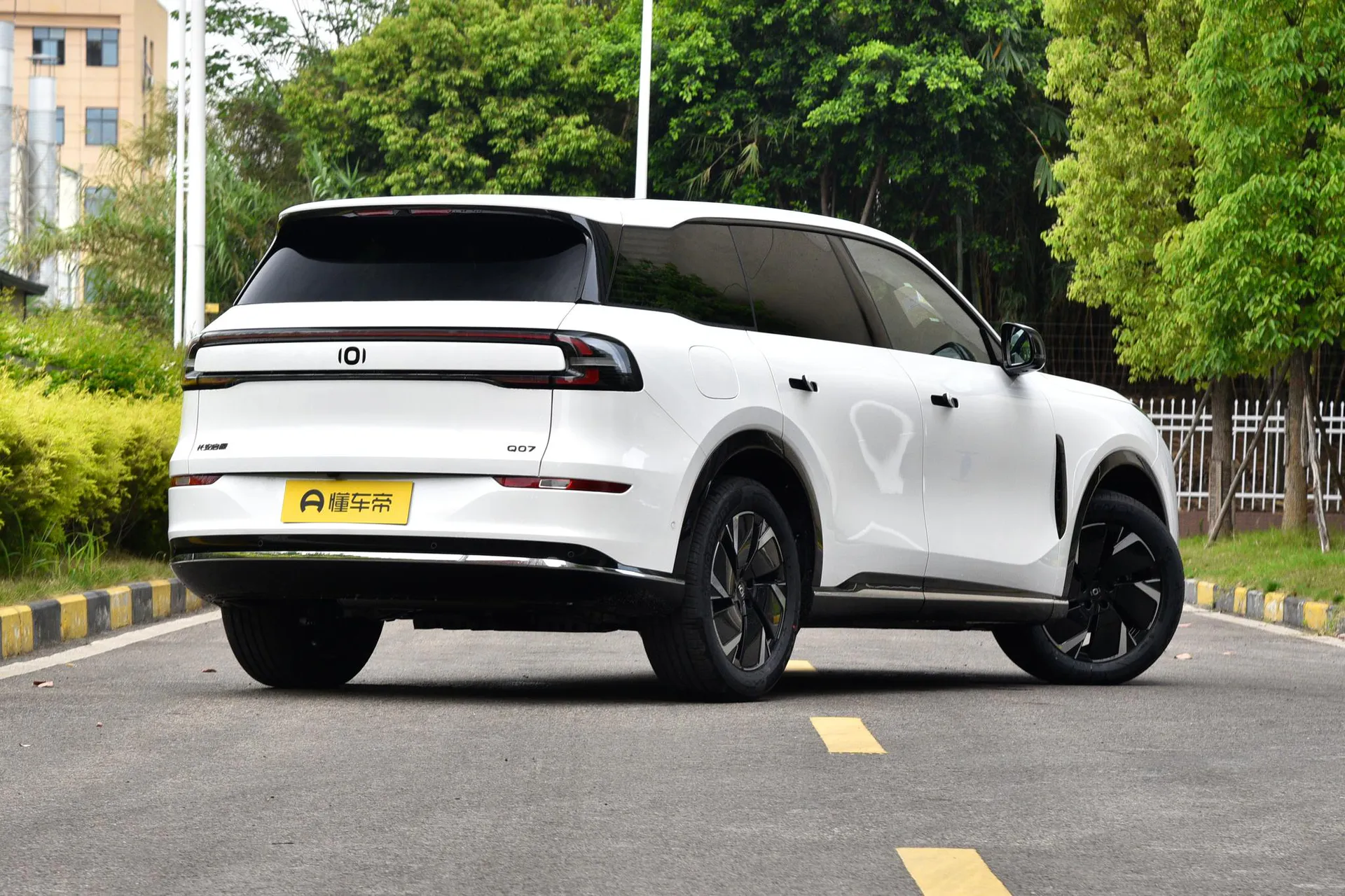  Q07 215 Premium