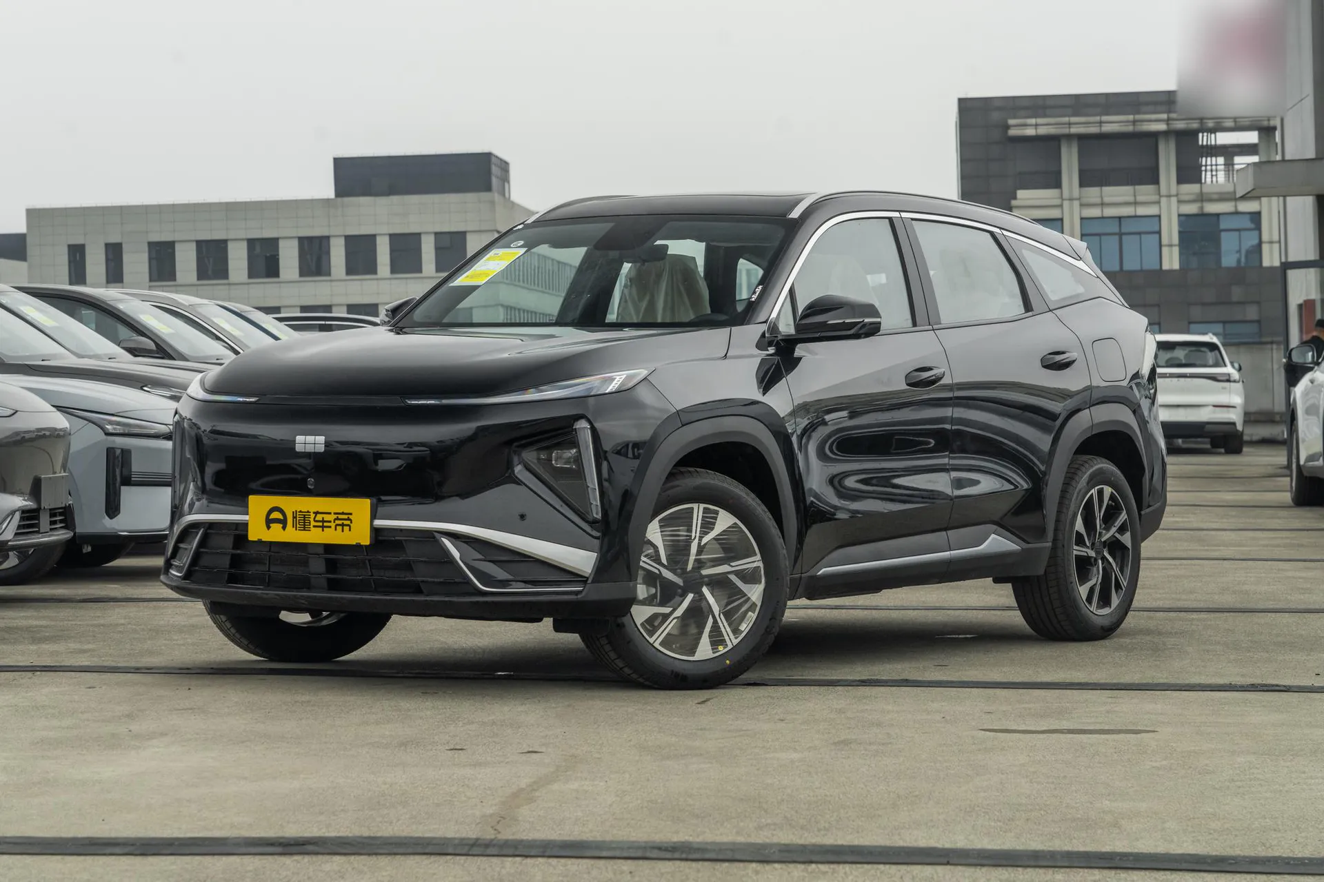  L7 1.5L EM-i 115km Voyage