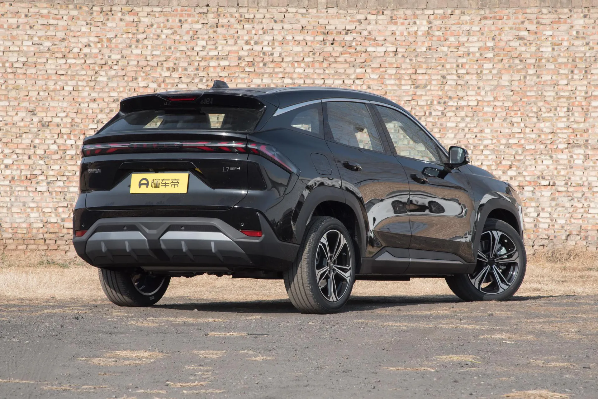  L7 1.5L EM-i 115km Discovery
