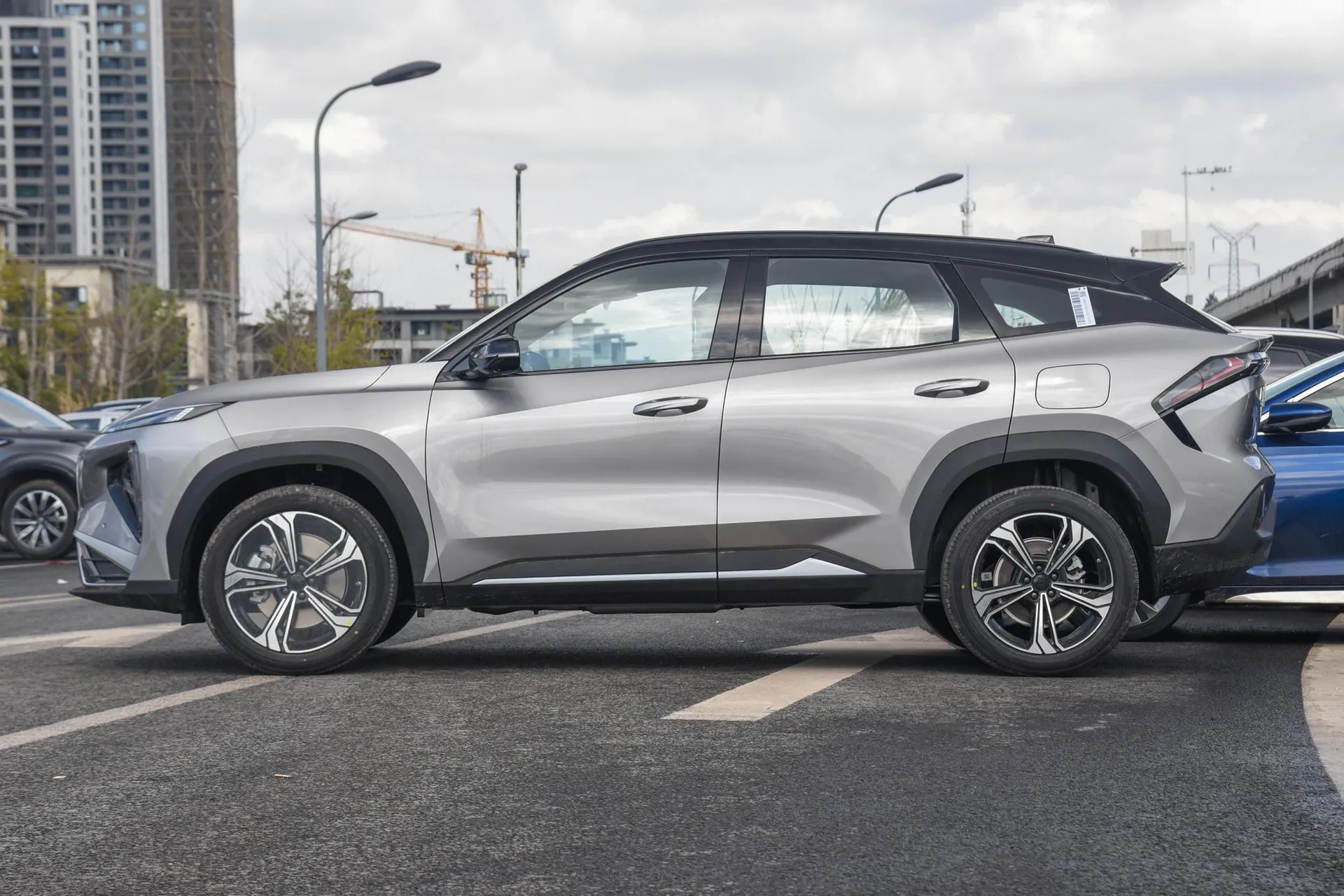  L7 1.5L EM-i 115km Discovery