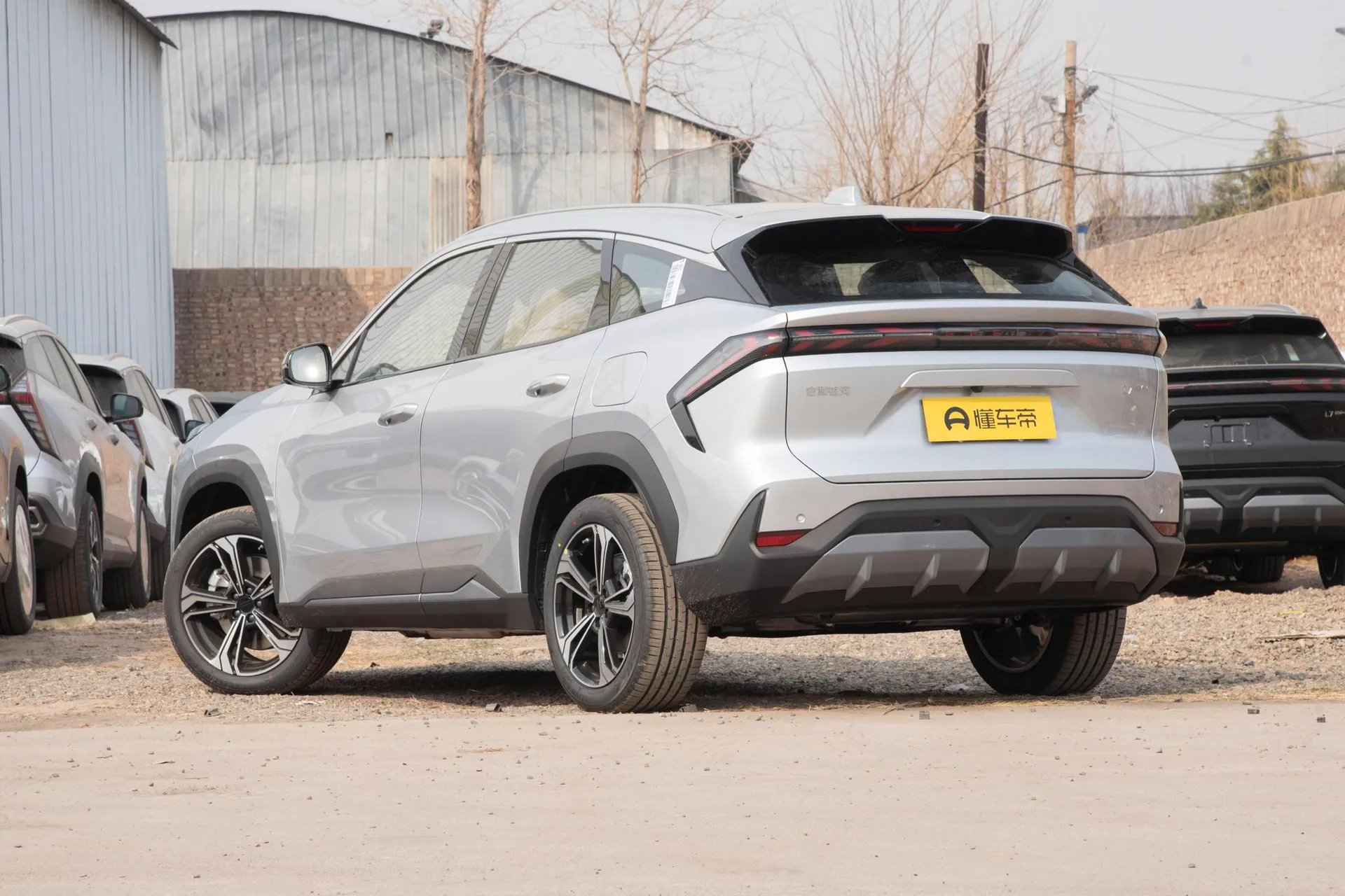  L7 1.5L EM-i 115km Discovery