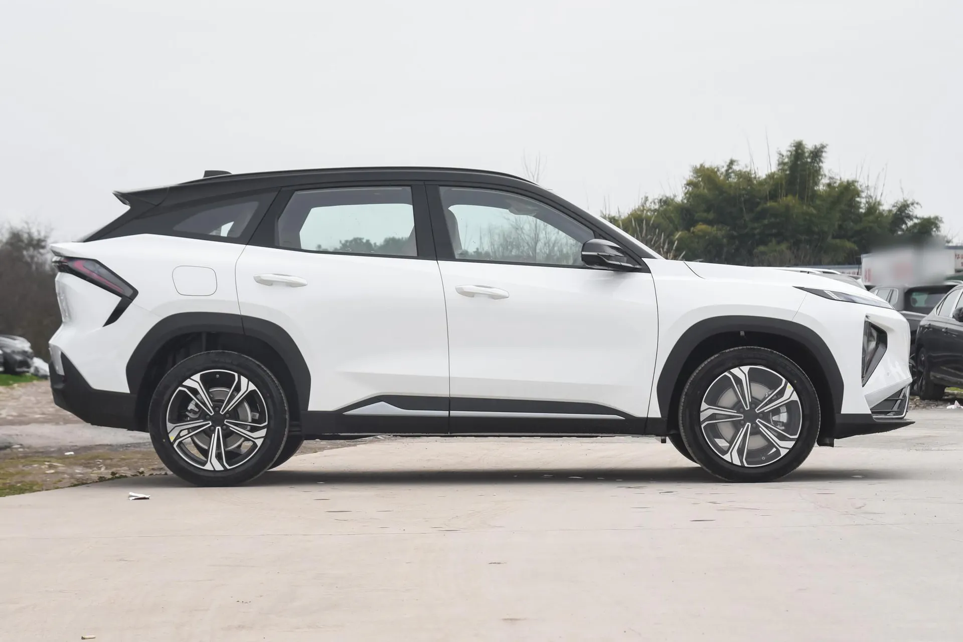 L7 1.5L EM-i 115km Discovery
