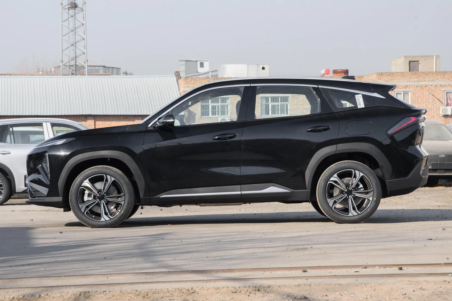  L7 1.5L EM-i 115km Discovery+