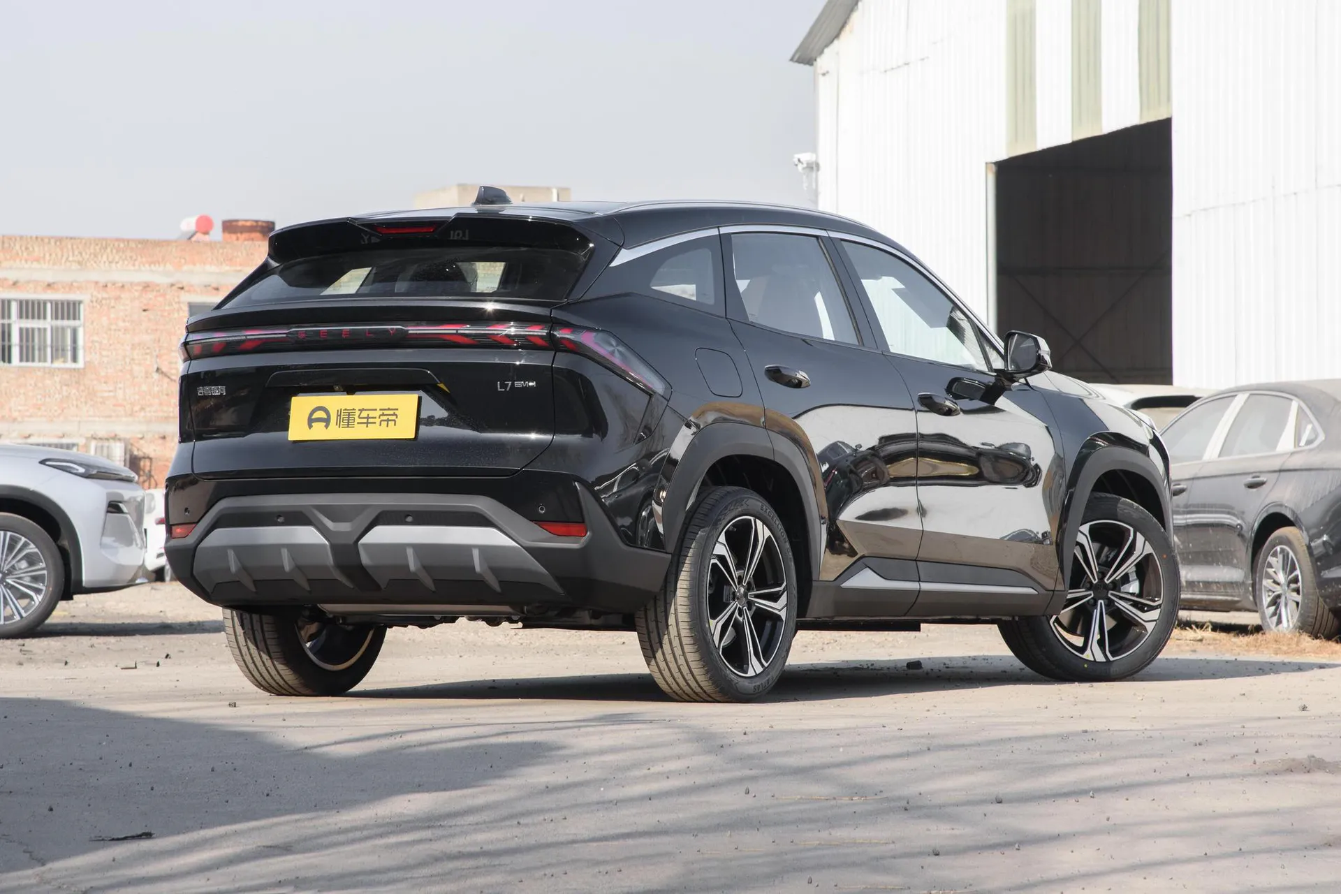  L7 1.5L EM-i 115km Discovery+