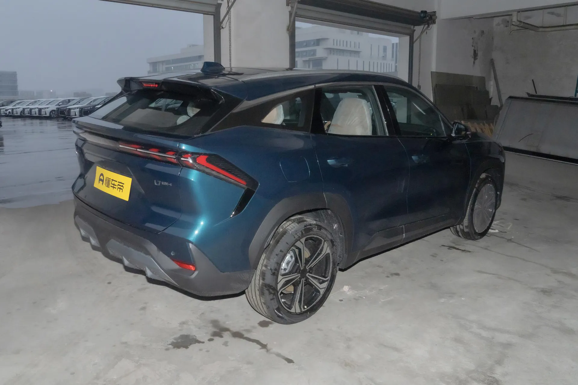  L7 1.5L EM-i 115km Discovery+