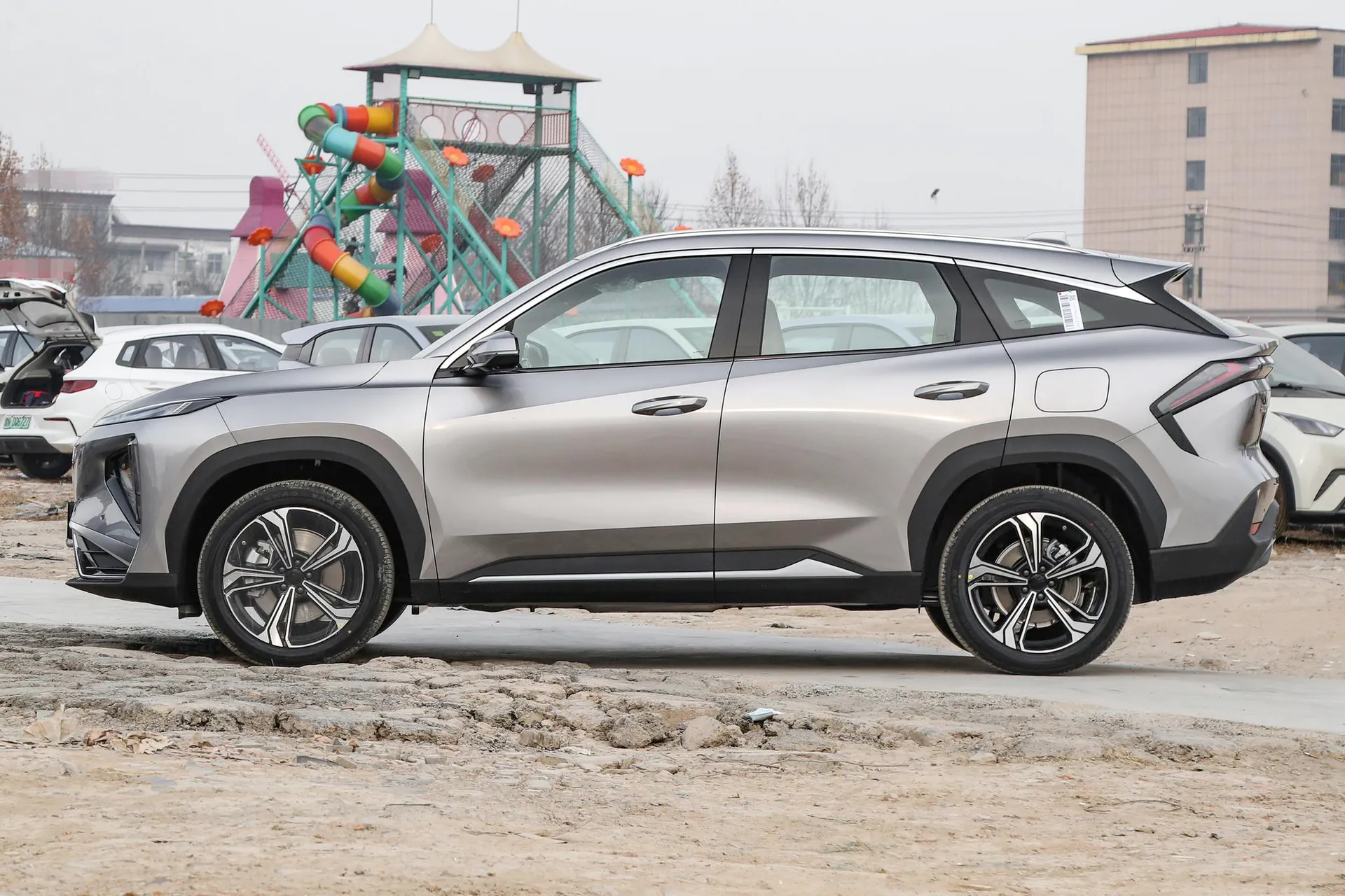  L7 1.5L EM-i 115km Discovery+