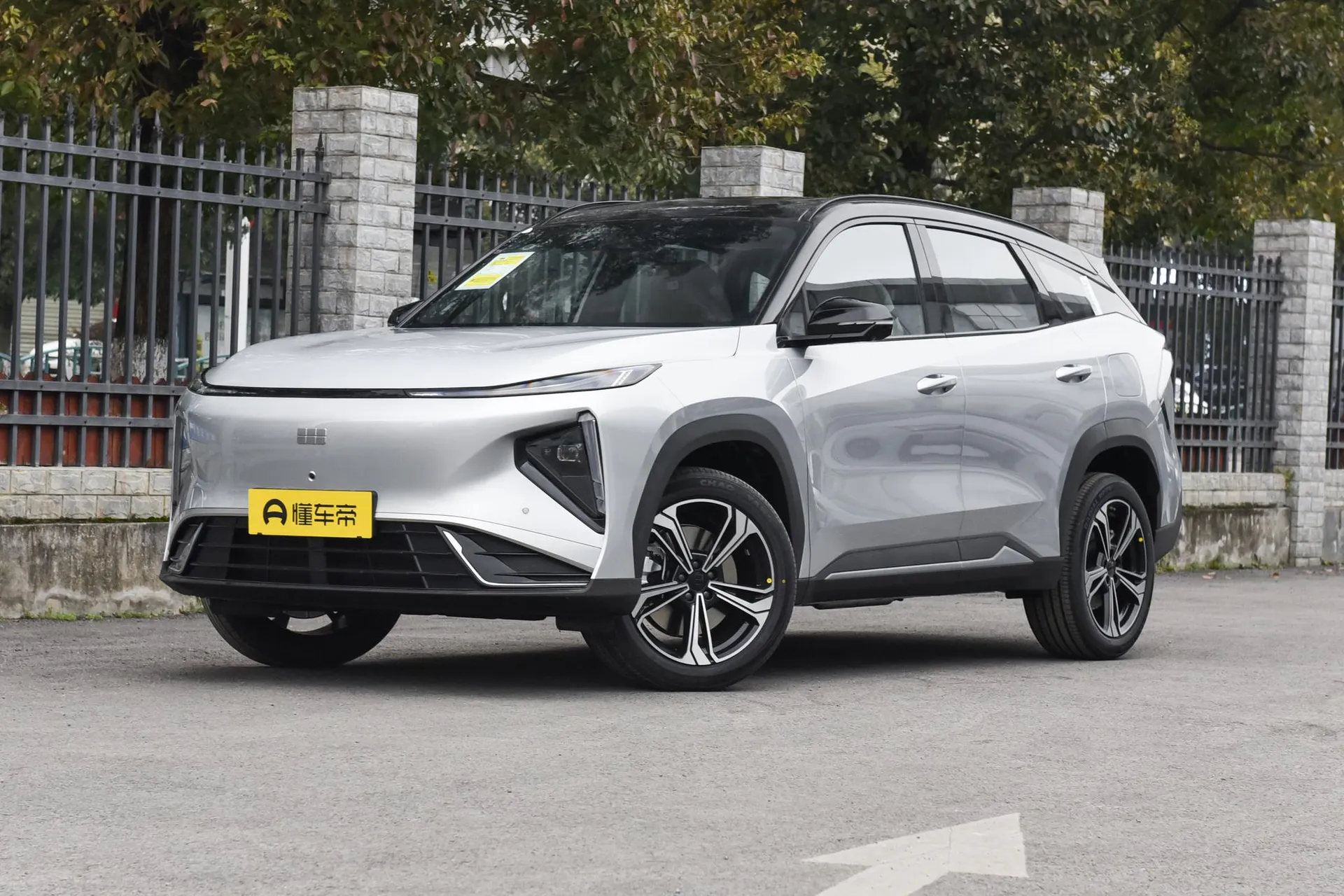  L7 1.5L EM-i 115km Discovery+