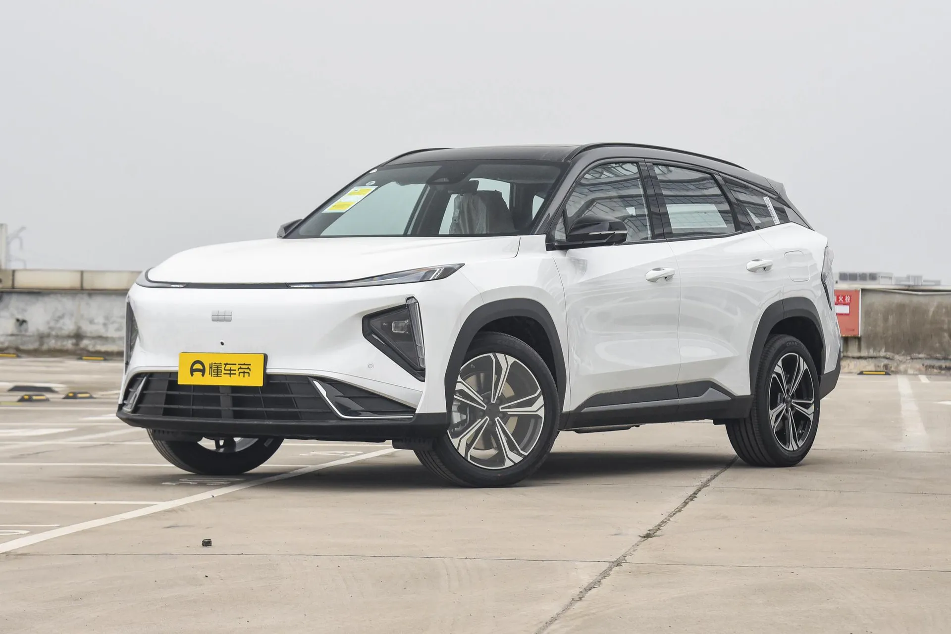  L7 1.5L EM-i 115km Discovery+