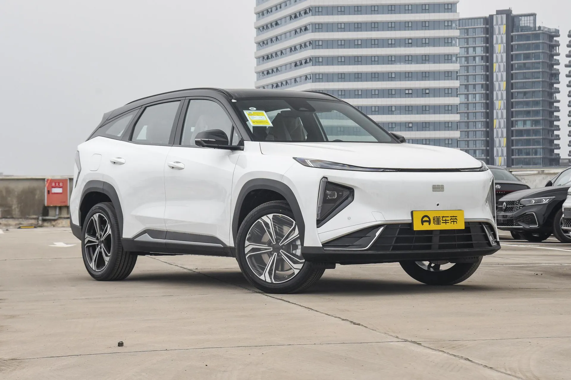  L7 1.5L EM-i 115km Discovery+