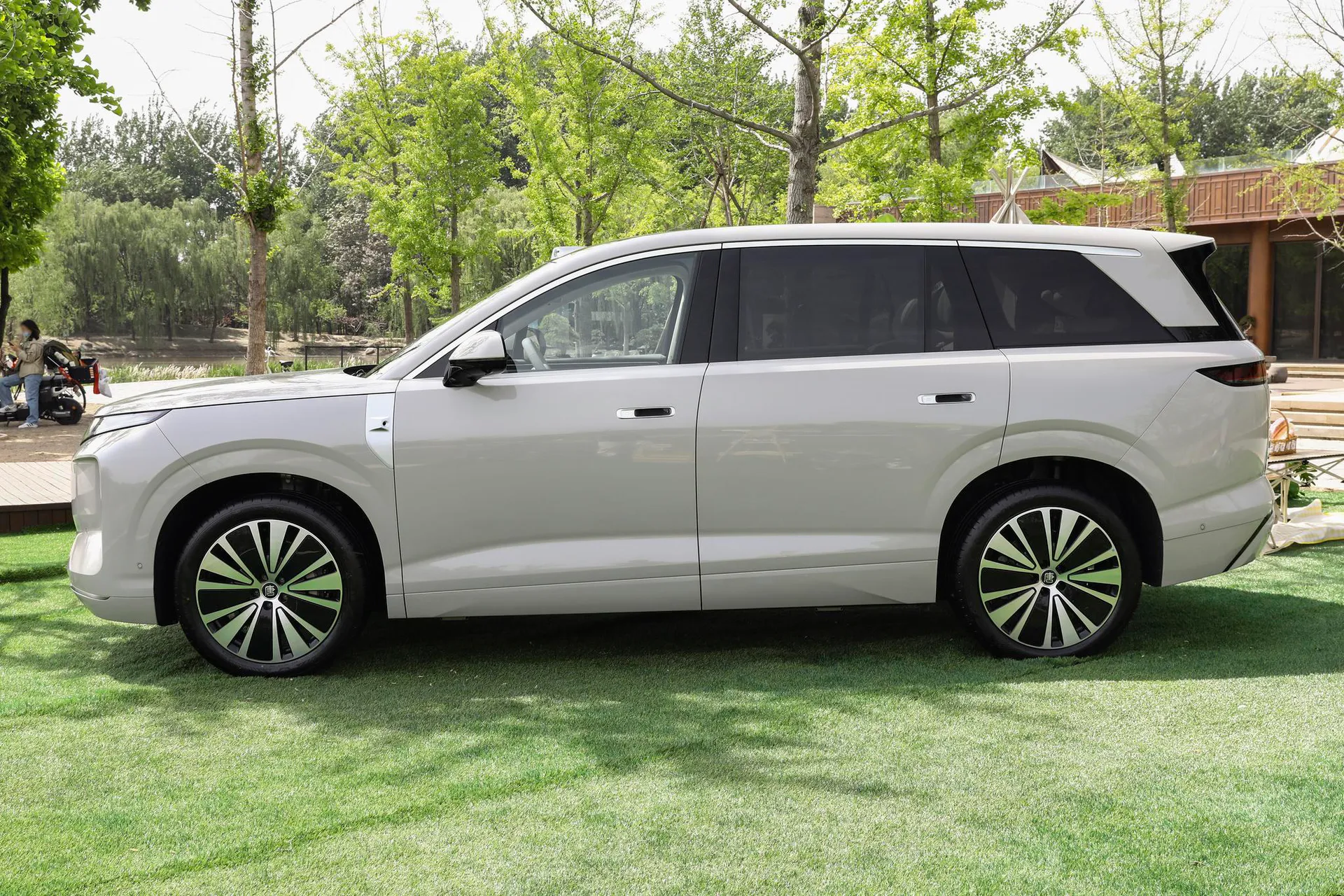  Datang EV 850 KM AWD LiDAR Flagship