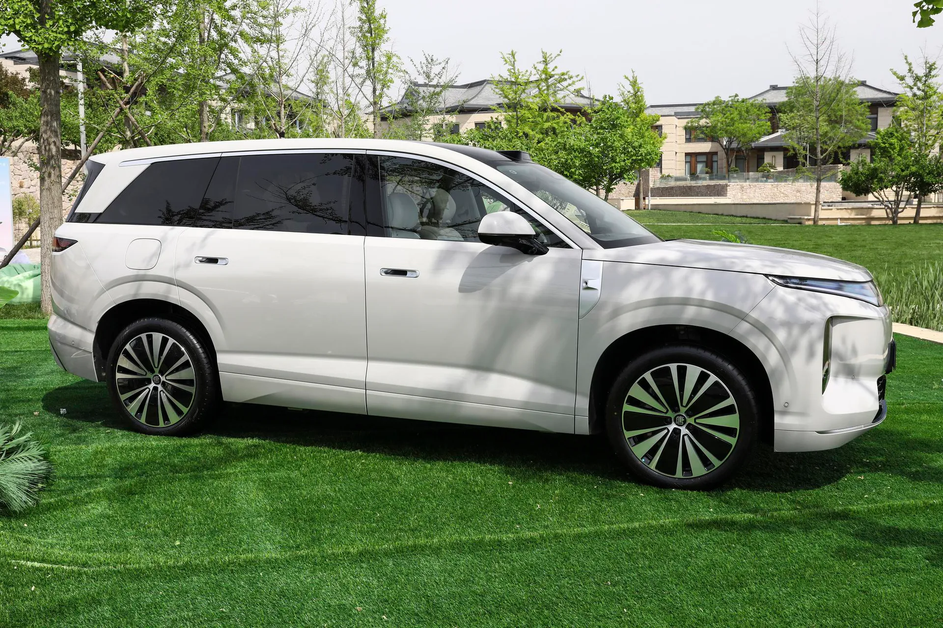  Datang EV 850 KM AWD LiDAR Flagship