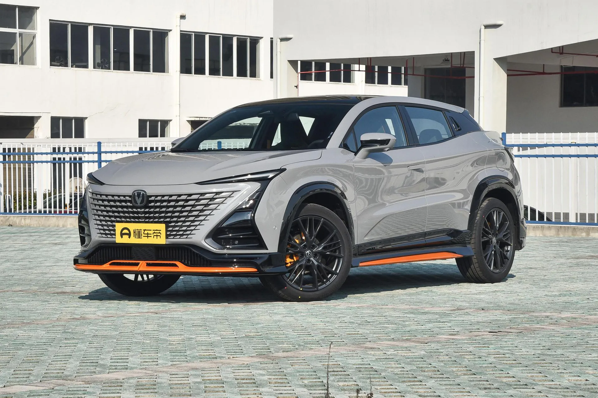  UNI-T Second Generation 1.5T Sport Flagship