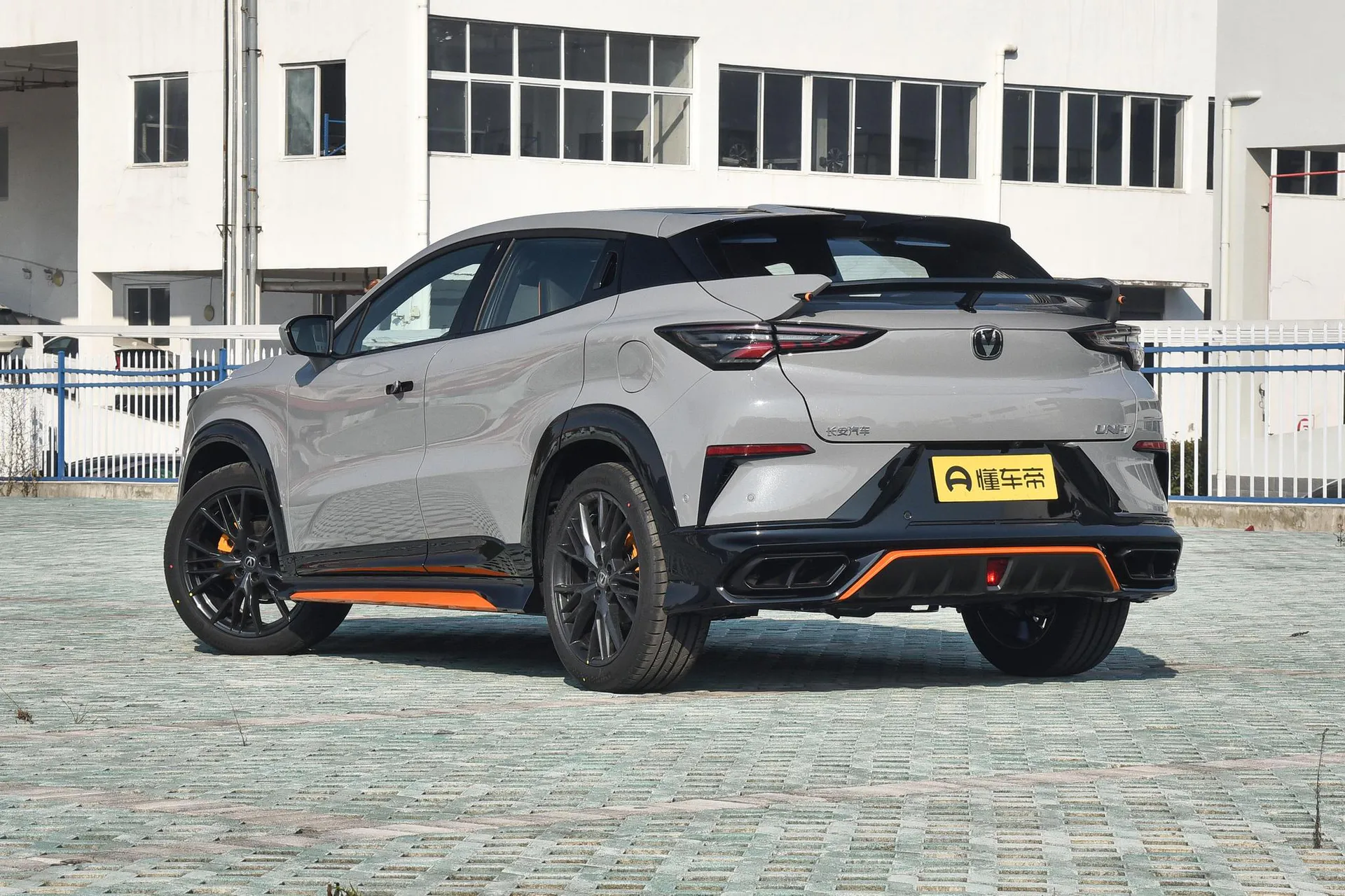  UNI-T Second Generation 1.5T Sport Flagship
