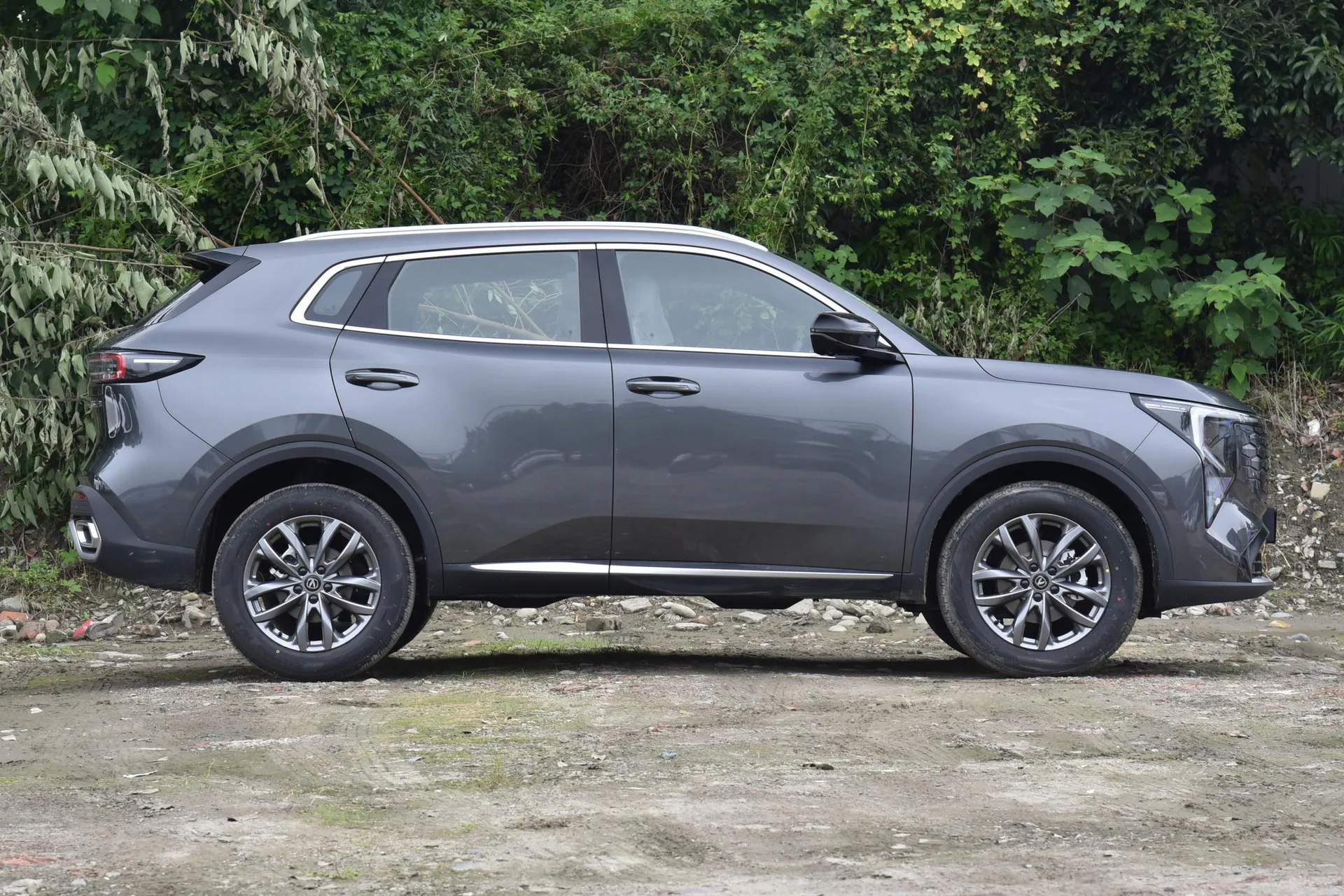  CS55 PLUS Fourth Generation New Blue Whale 1.5T Leading