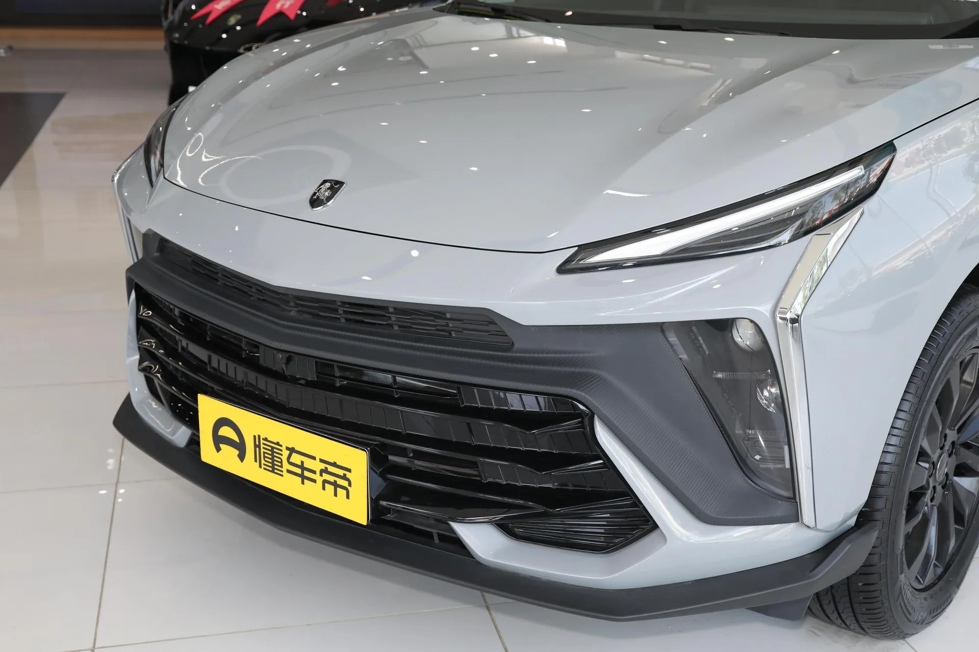  T5 EVO Raging 1.5TD DCT New Platinum