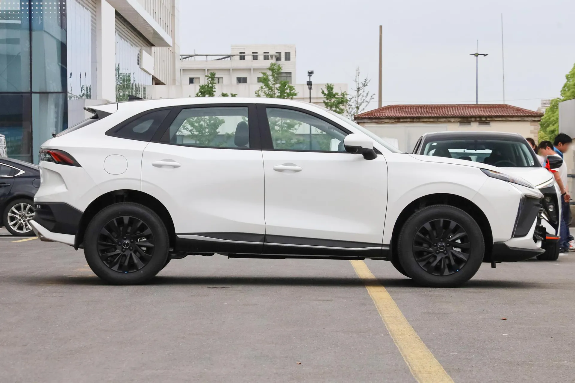 T5 EVO Raging 1.5TD DCT New Platinum