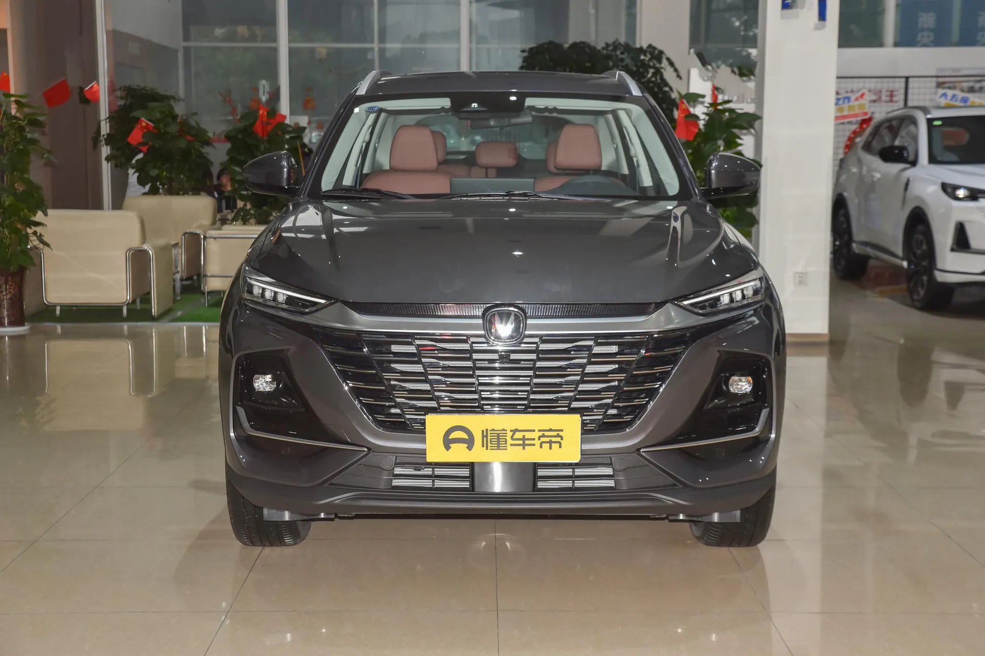  CS75 PRO 1.5T DCT Prestige 7-Seater