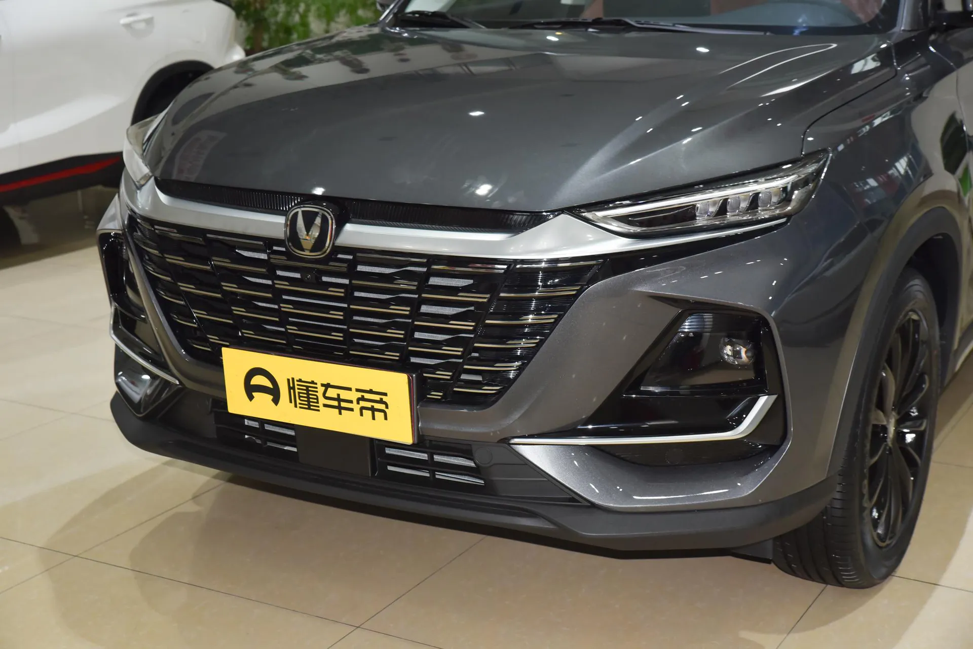  CS75 PRO 1.5T DCT Prestige 7-Seater