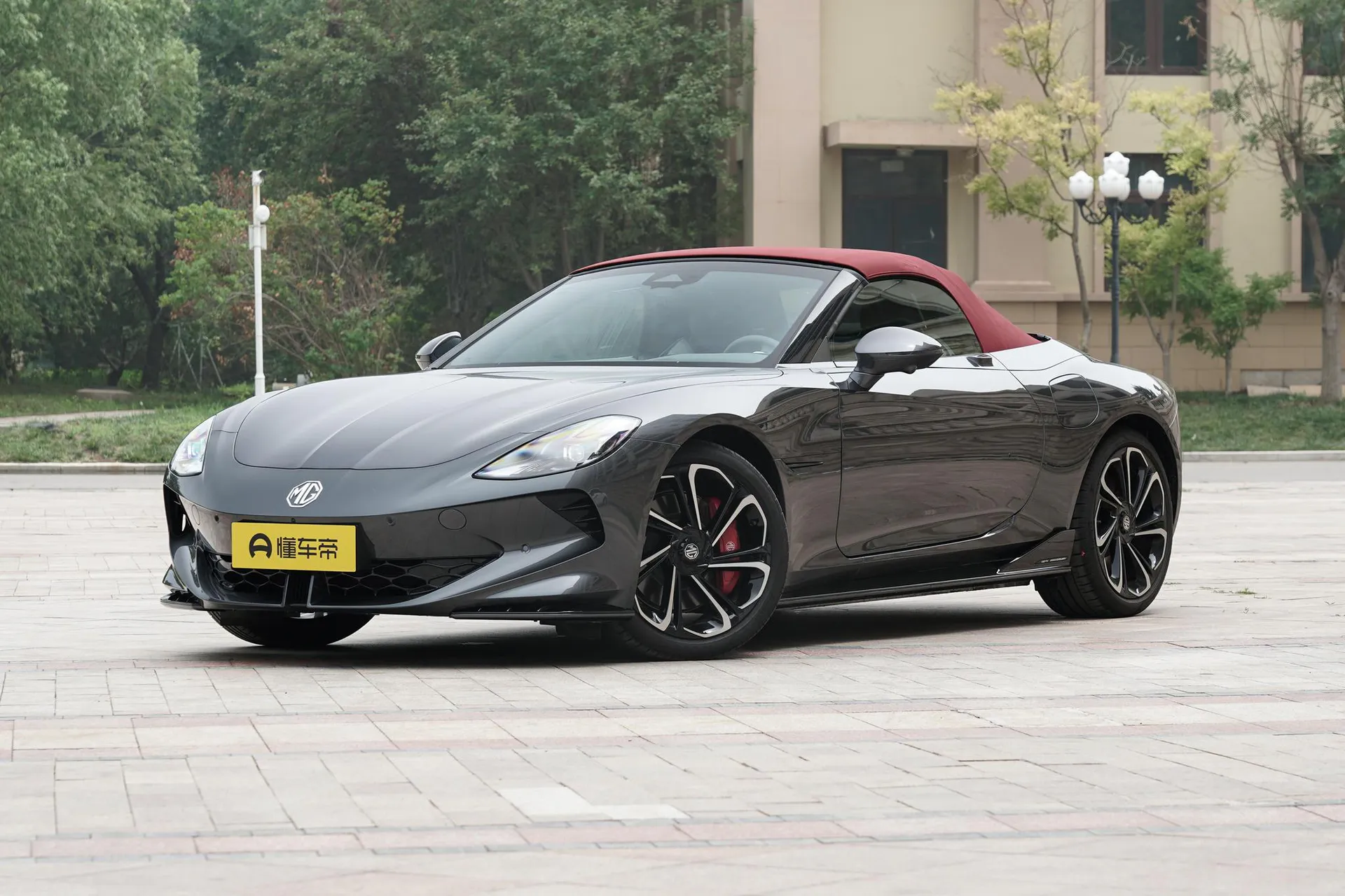 Cyberster 520km Legend AWD