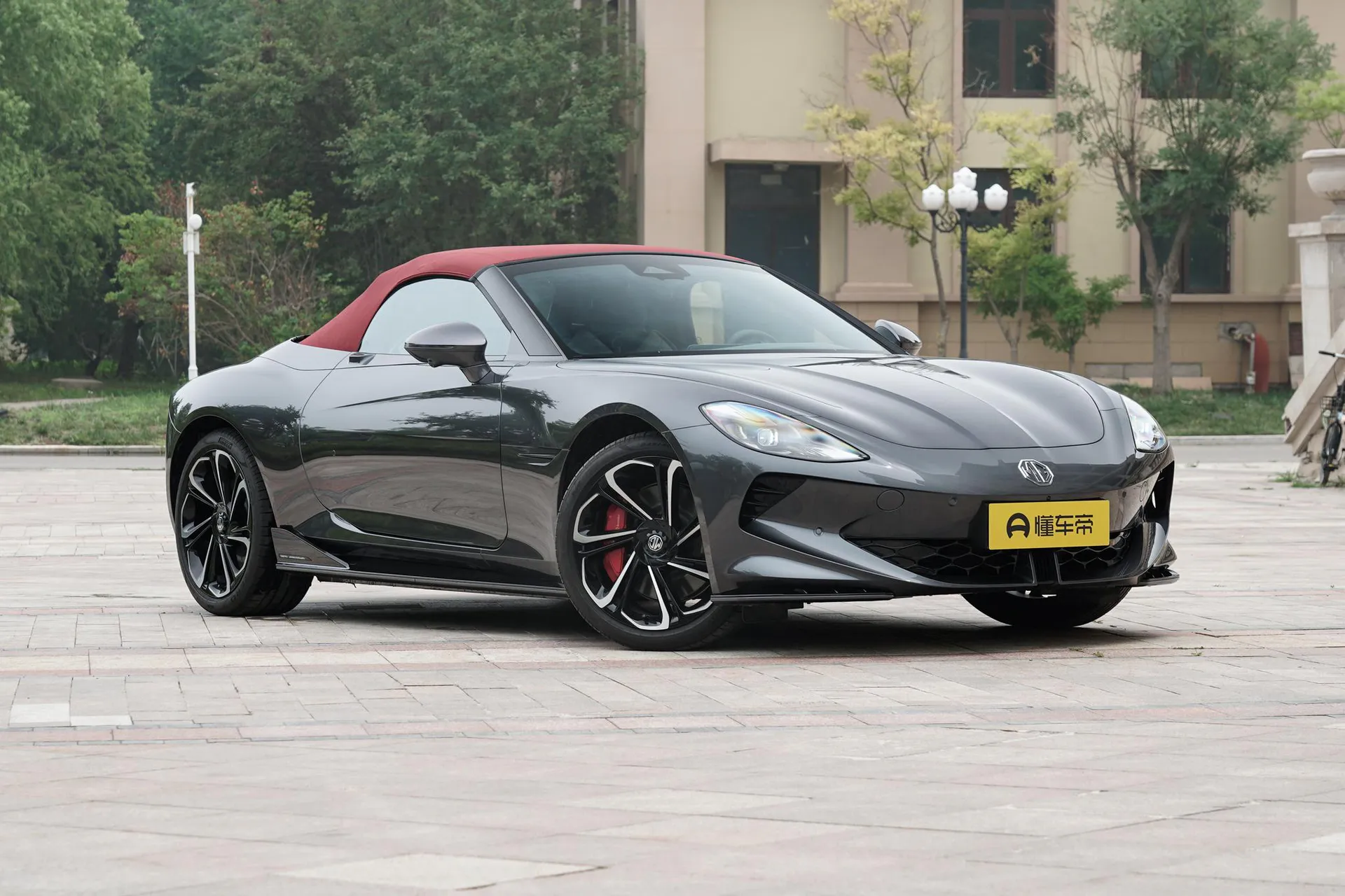  Cyberster 520km Legend AWD