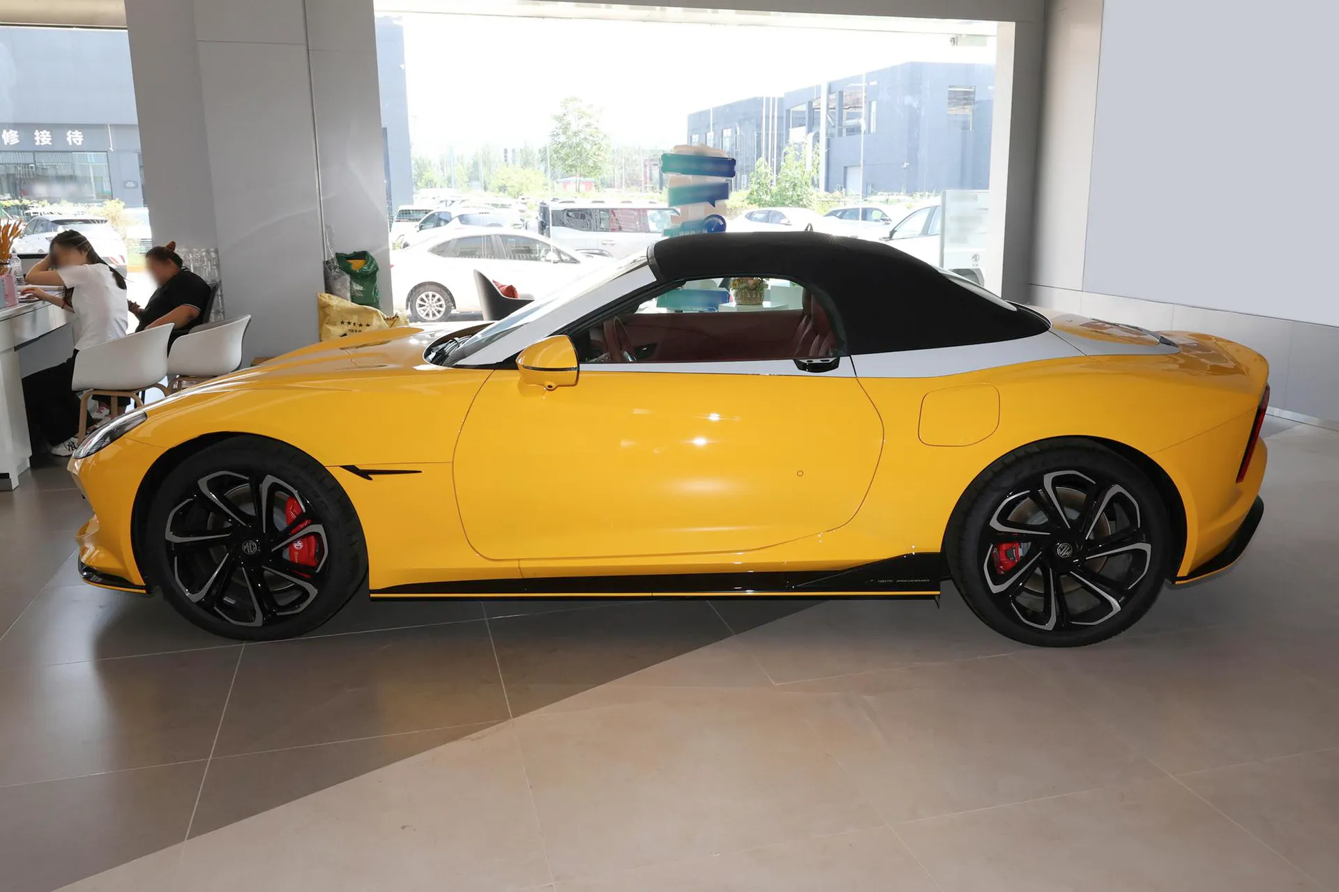  Cyberster 520km Legend AWD