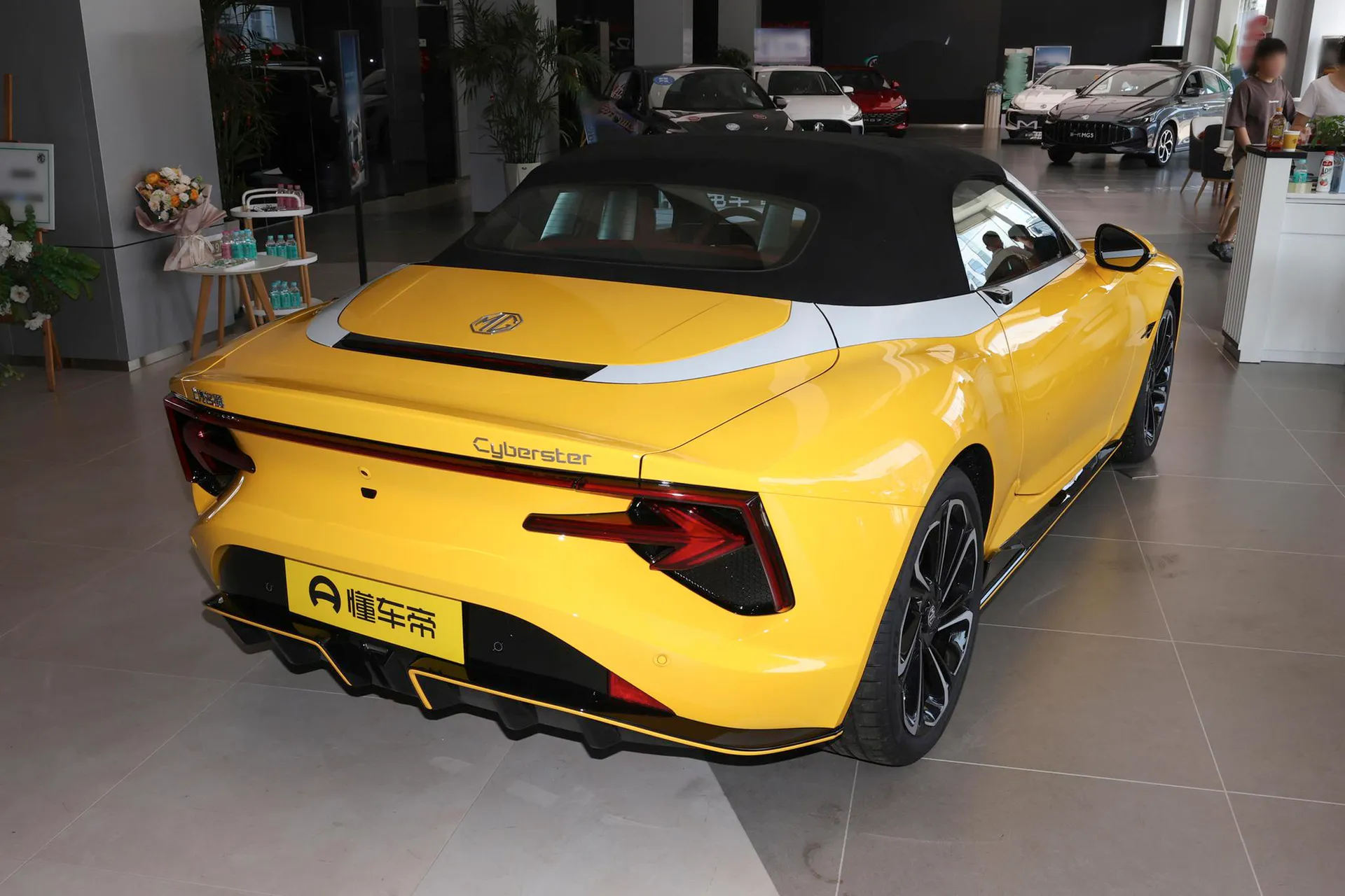  Cyberster 520km Legend AWD