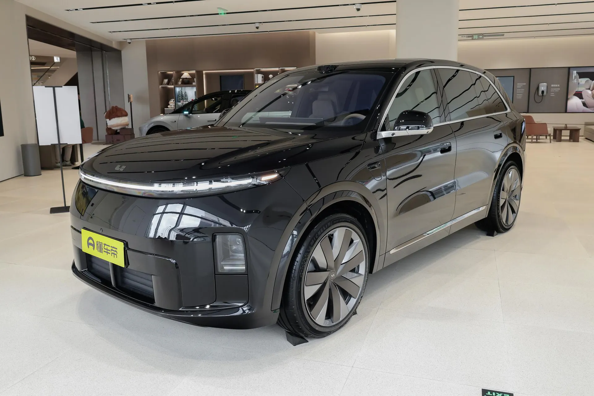 Внедорожник Li Auto L8 Ultra (2026)
