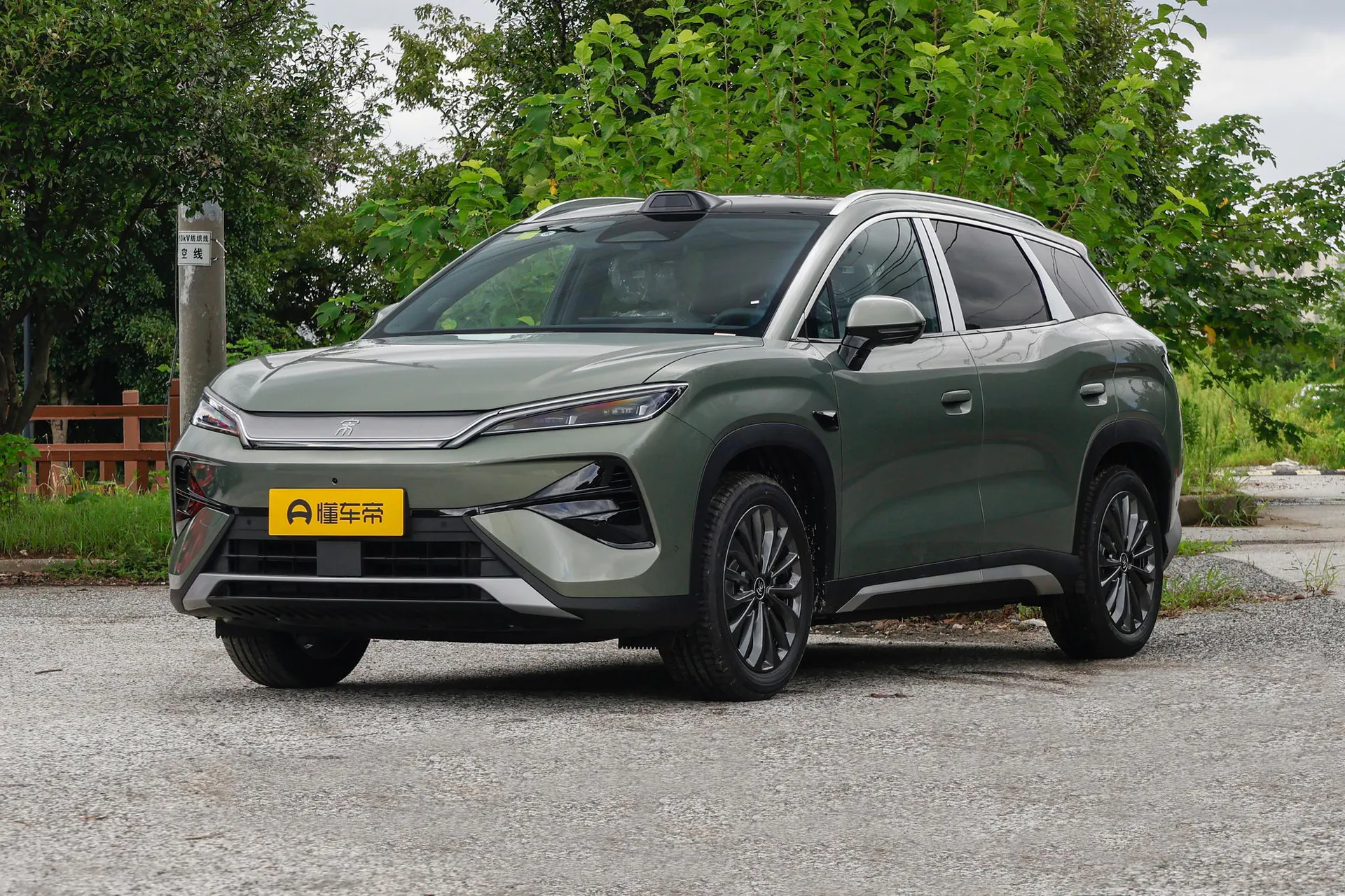  Song Ultra EV 710 KM Surpass