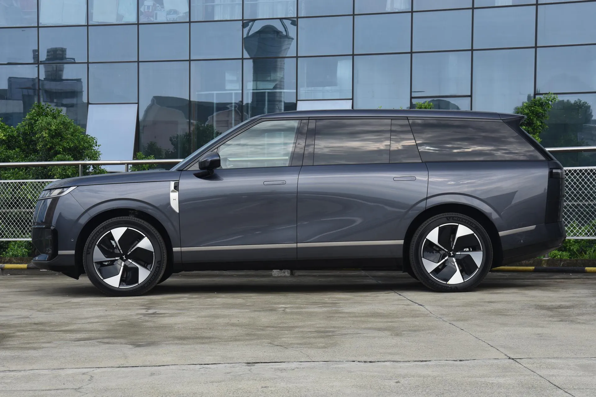  GX BEV 665 Ultra SE