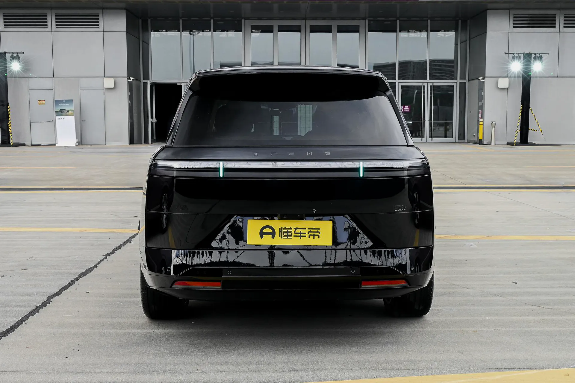  GX BEV 750 AWD Ultra Flagship