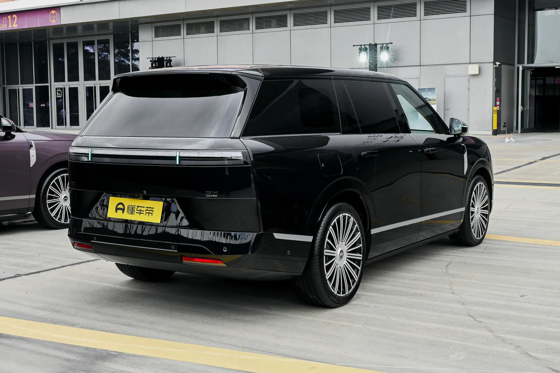 GX BEV 750 AWD Ultra Flagship