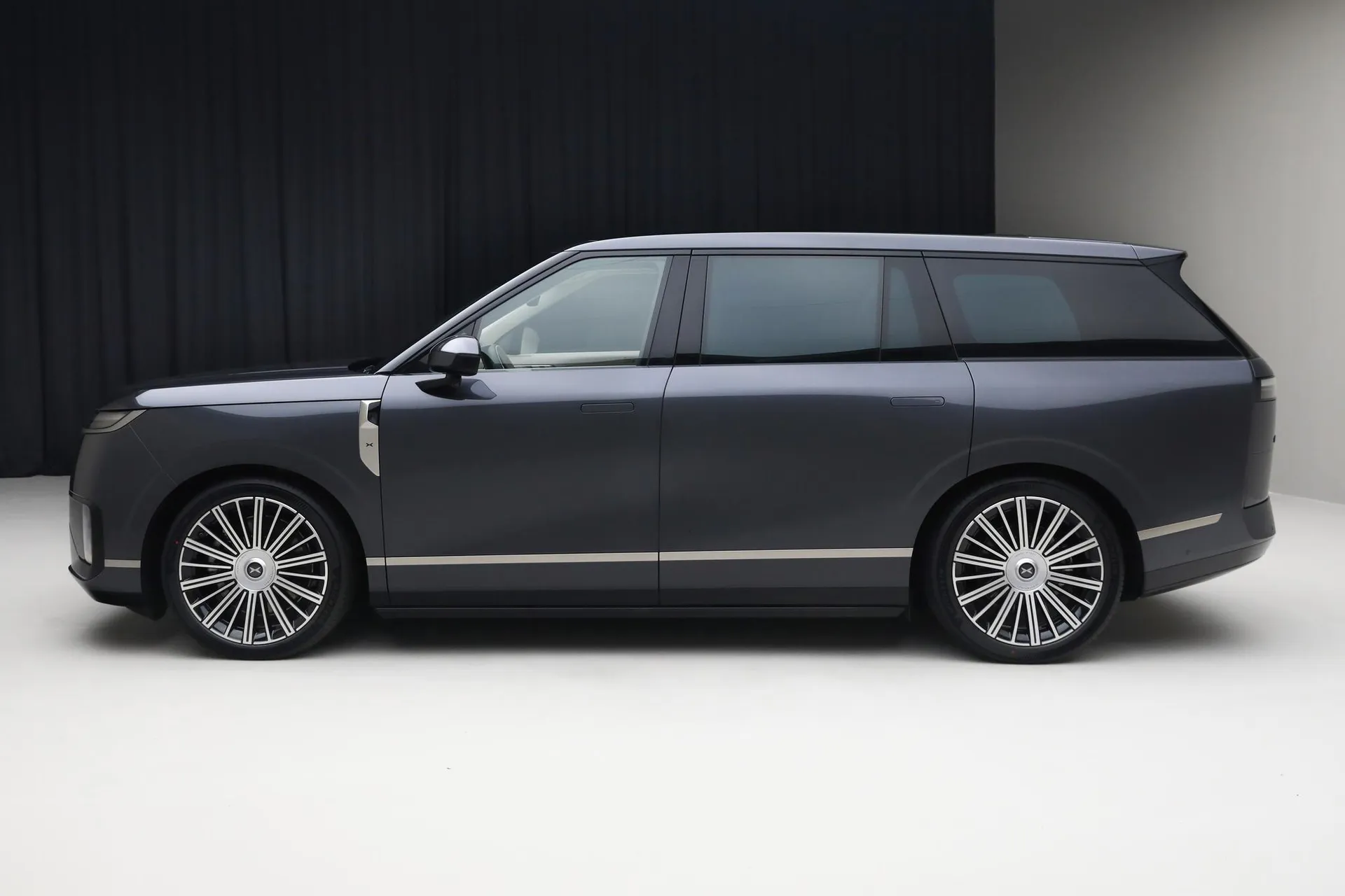  GX BEV 750 AWD Ultra Flagship