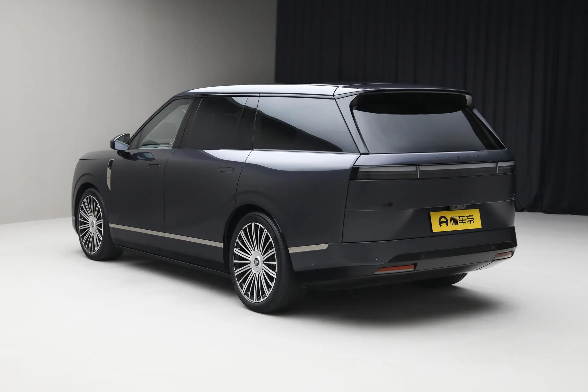  GX BEV 750 AWD Ultra Flagship