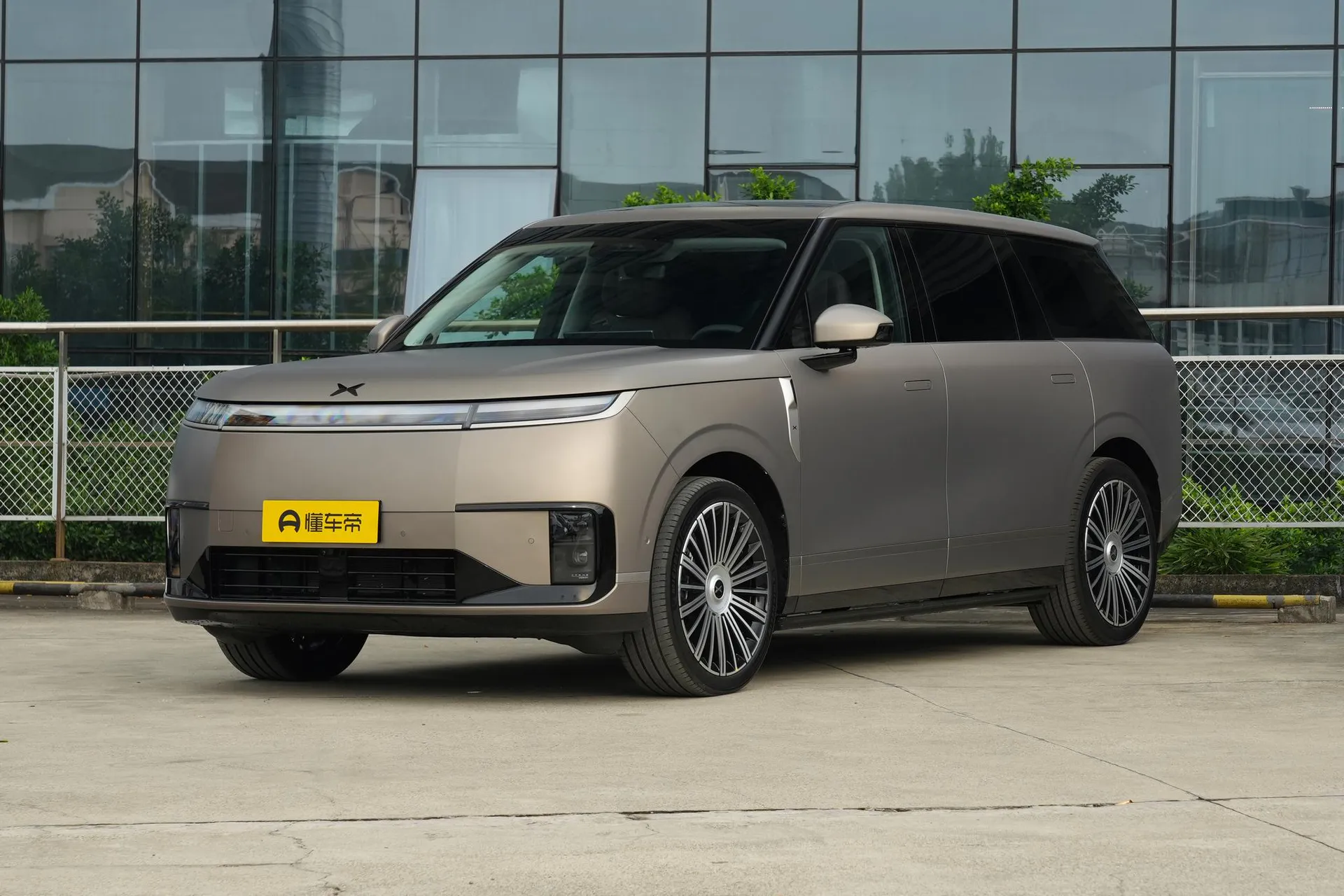  GX BEV 750 AWD Ultra Flagship