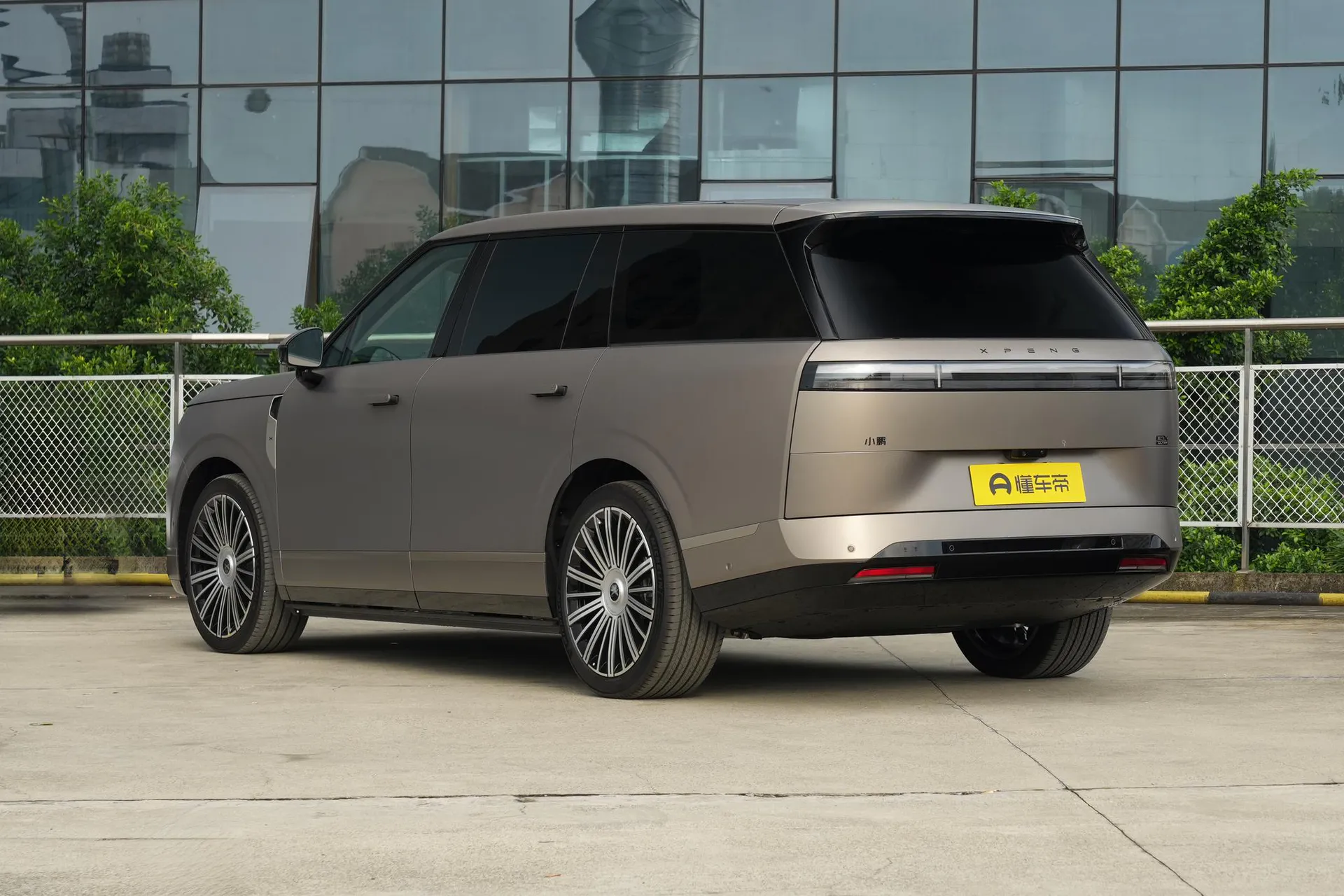  GX BEV 750 AWD Ultra Flagship