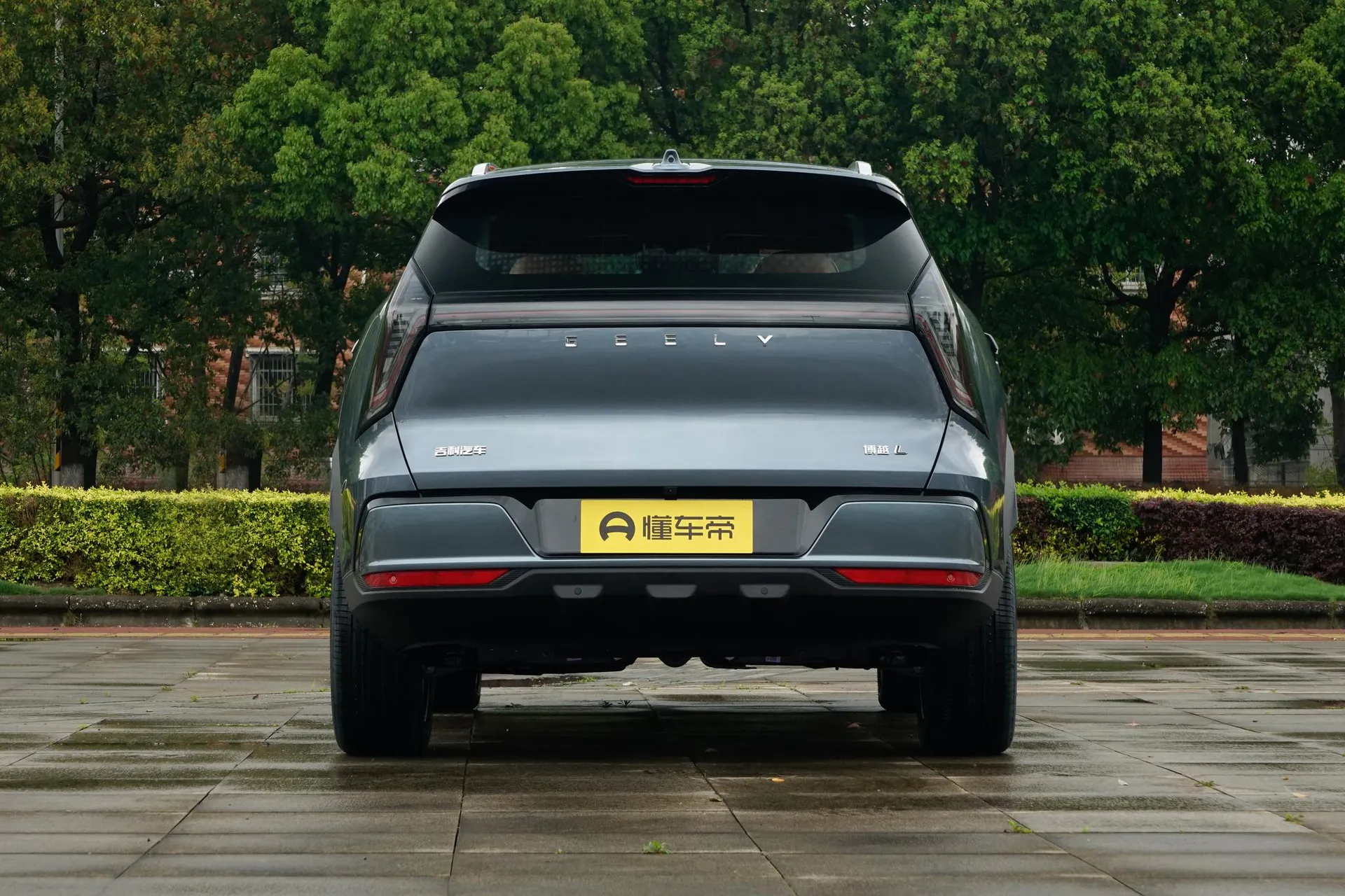  Boyue L 4th Gen 1.5TD DCT Small Blue Light