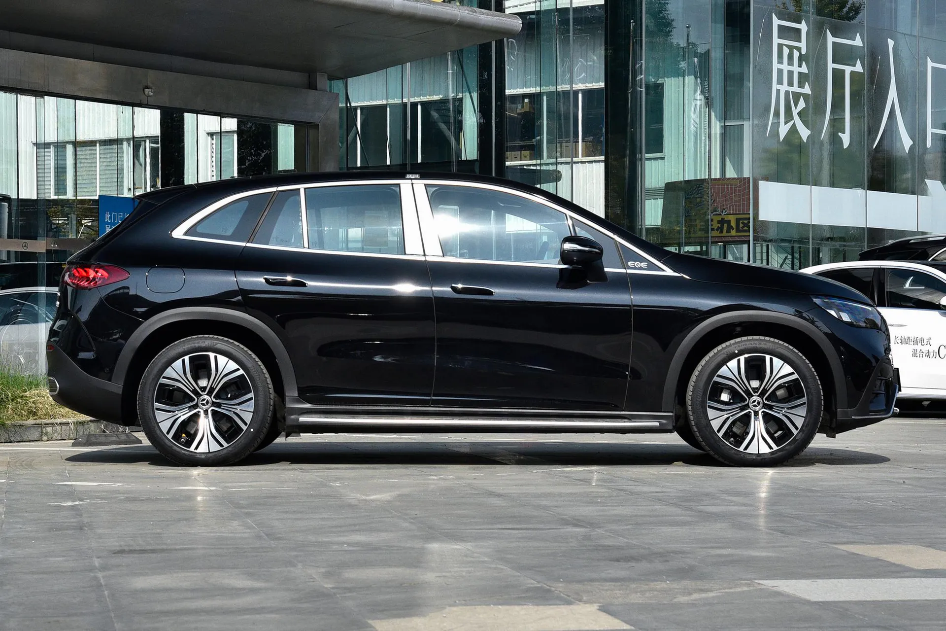  EQE SUV EQE SUV 500 4MATIC Pioneer