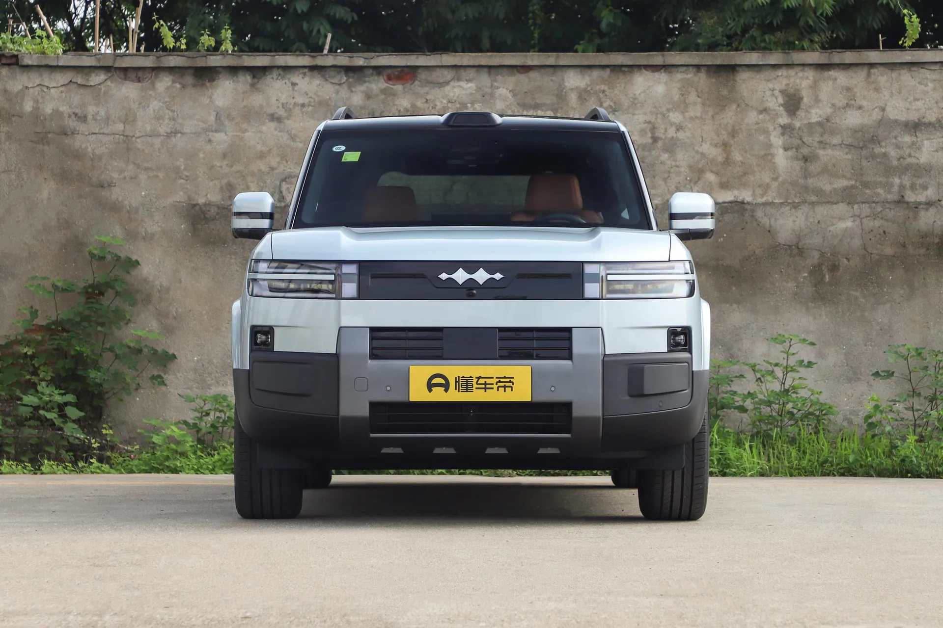  Titanium 7 EV 675 KM RWD Flash Charge