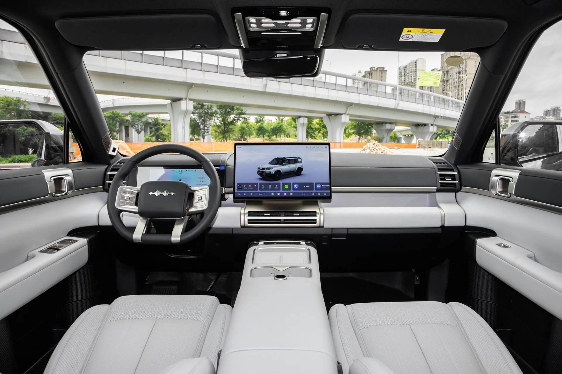  Titanium 7 EV 755 KM RWD Flash Charge