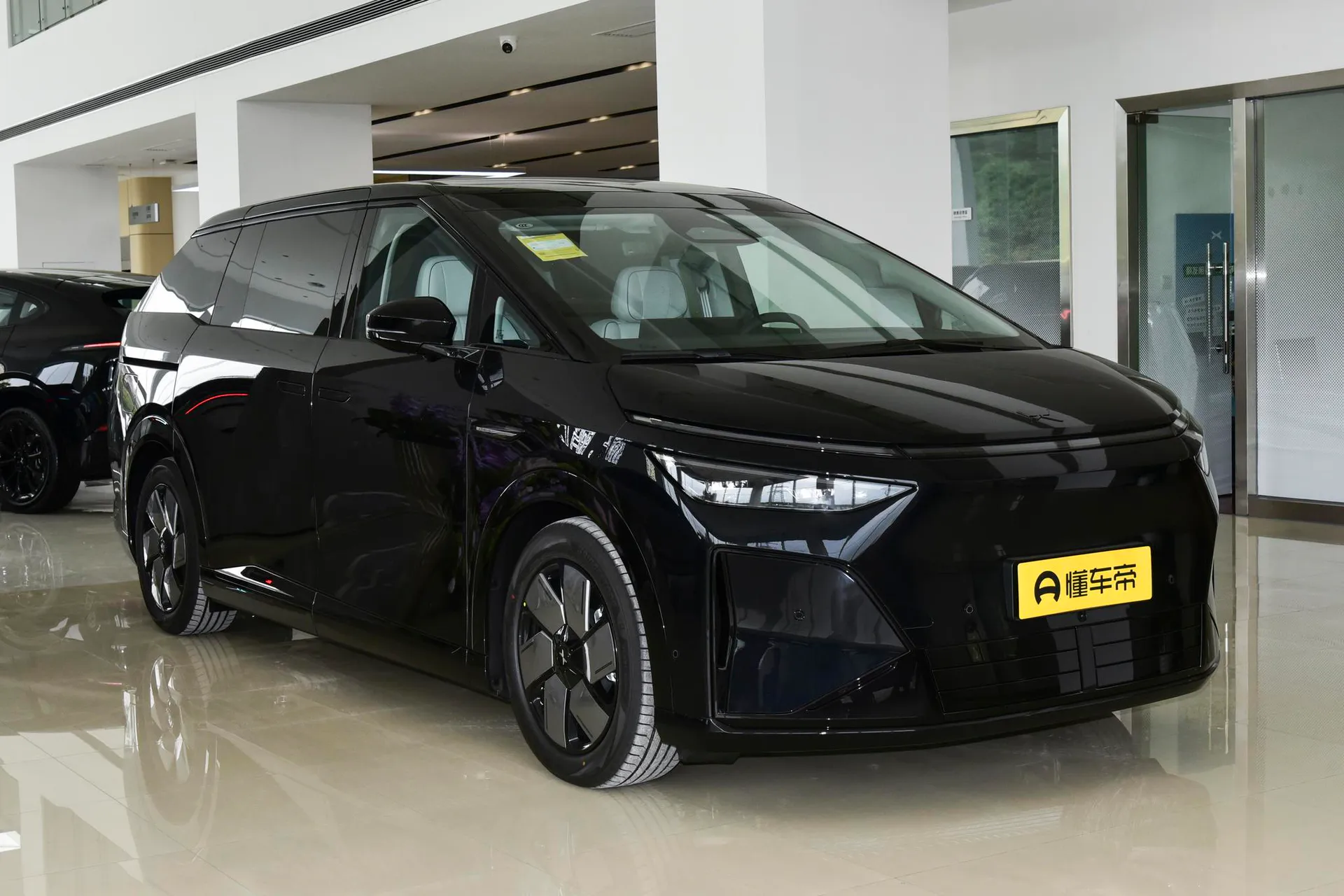  X9 BEV 710 AWD Ultra